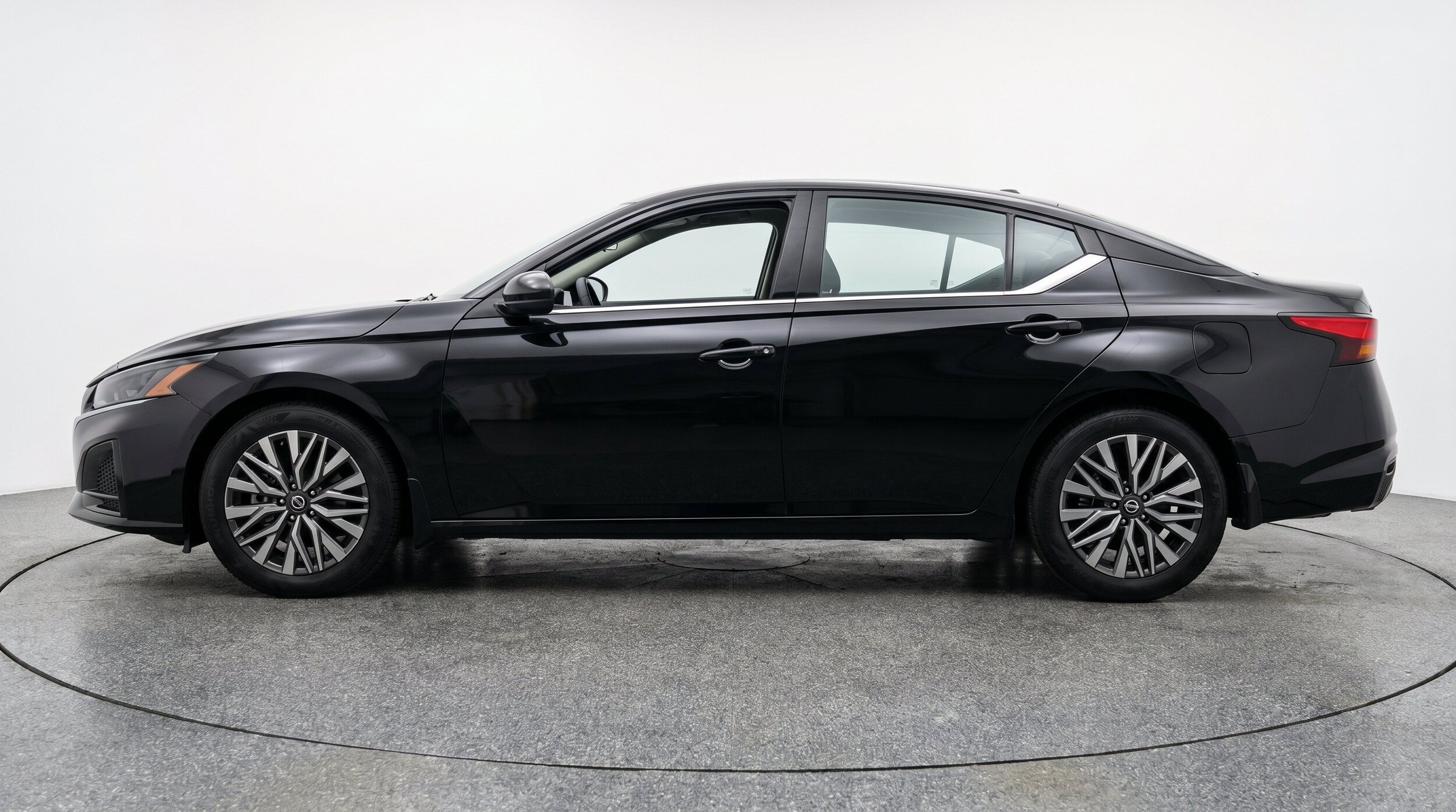 Thumbnail: 2026 Nissan Altima - 5