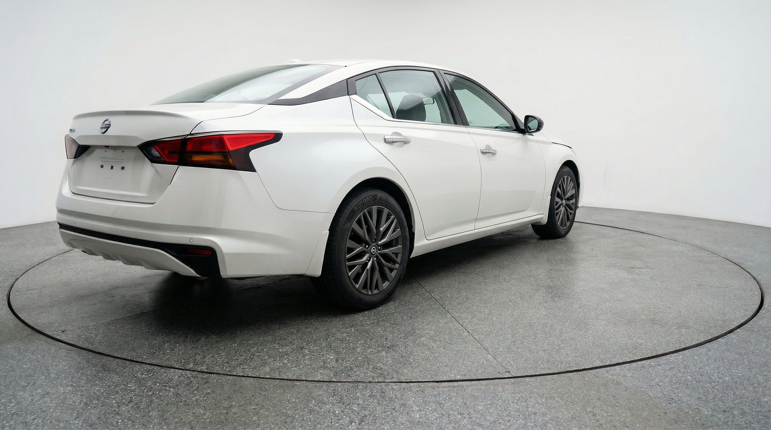 Thumbnail: 2025 Nissan Altima - 9