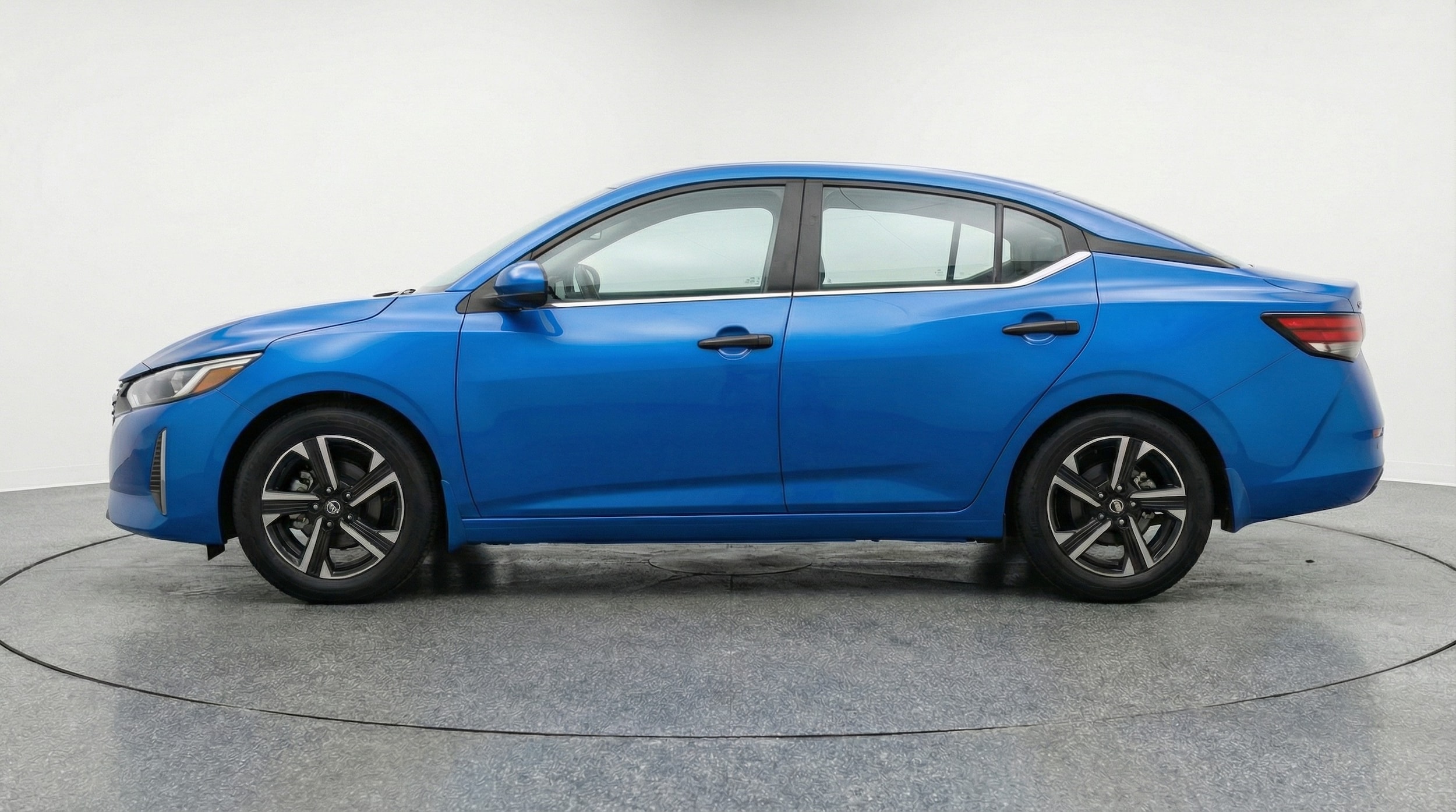 Thumbnail: 2025 Nissan Sentra - 4