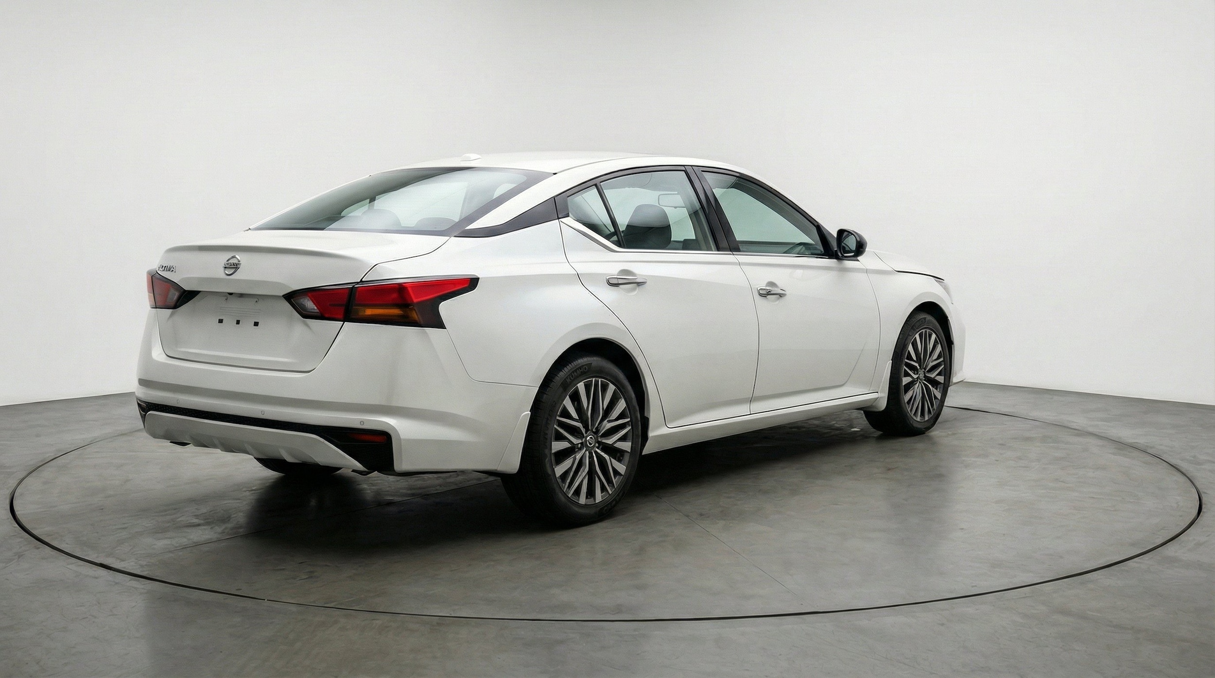 Thumbnail: 2025 Nissan Altima - 9