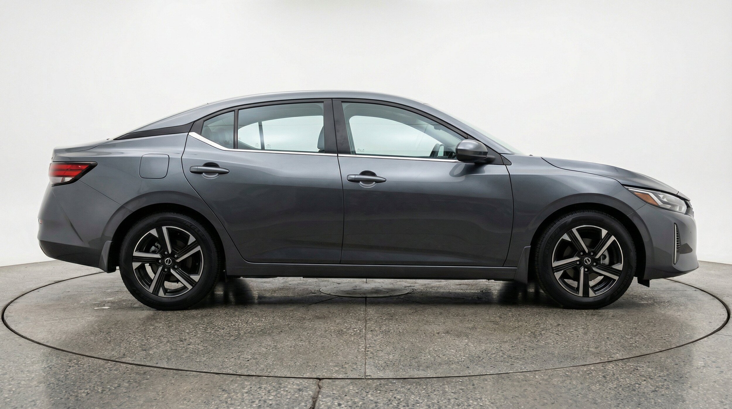 Thumbnail: 2025 Nissan Sentra - 11