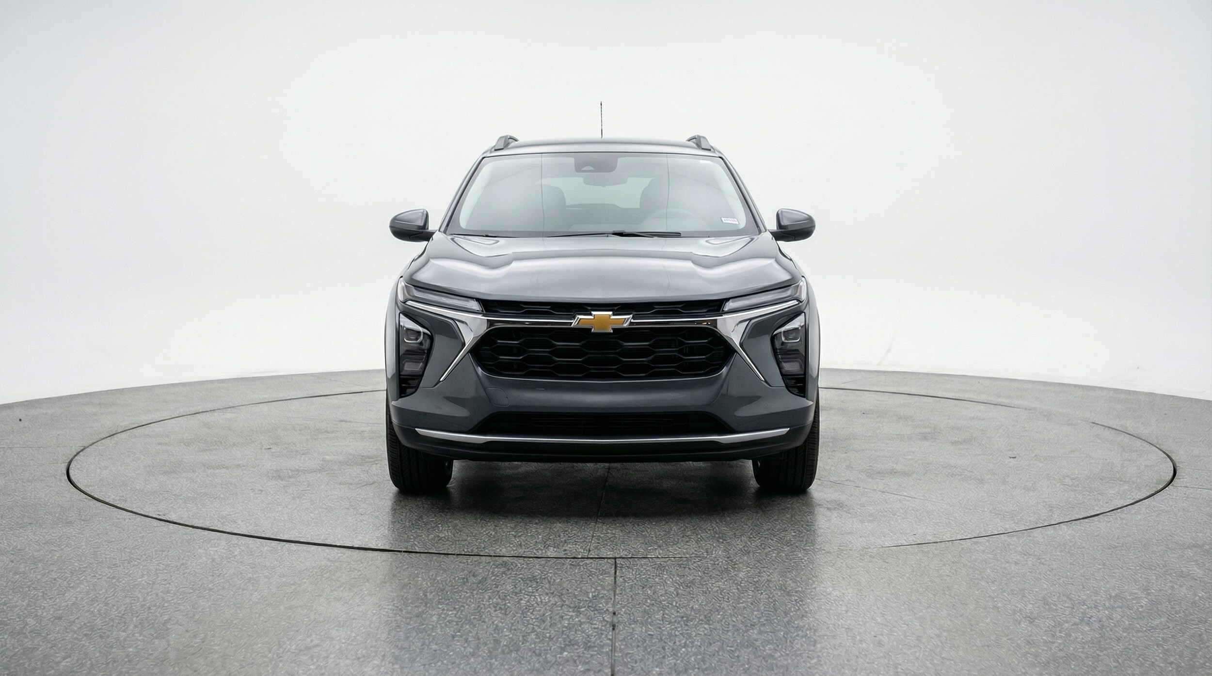 Thumbnail: 2025 Chevrolet Trax - 2