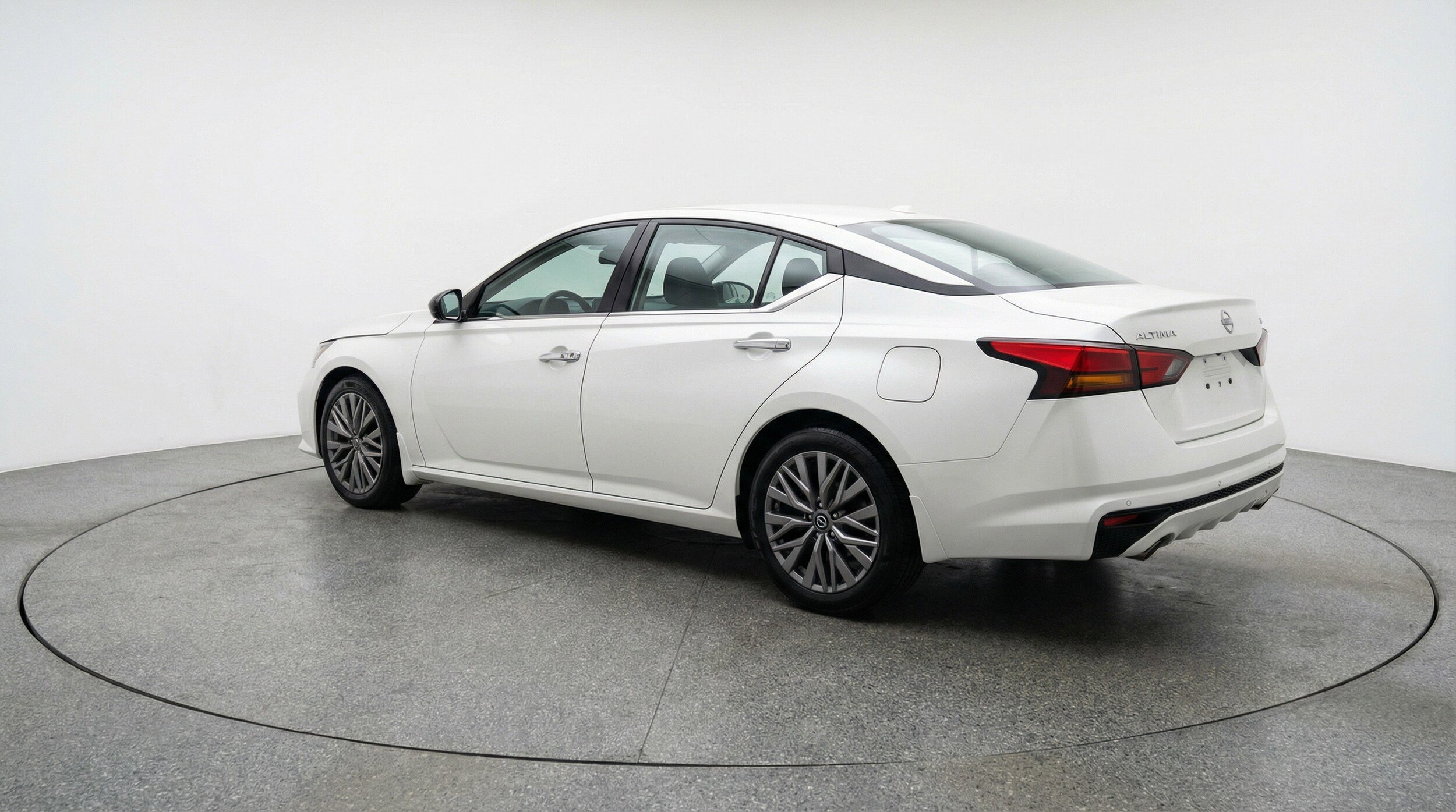 Thumbnail: 2025 Nissan Altima - 6