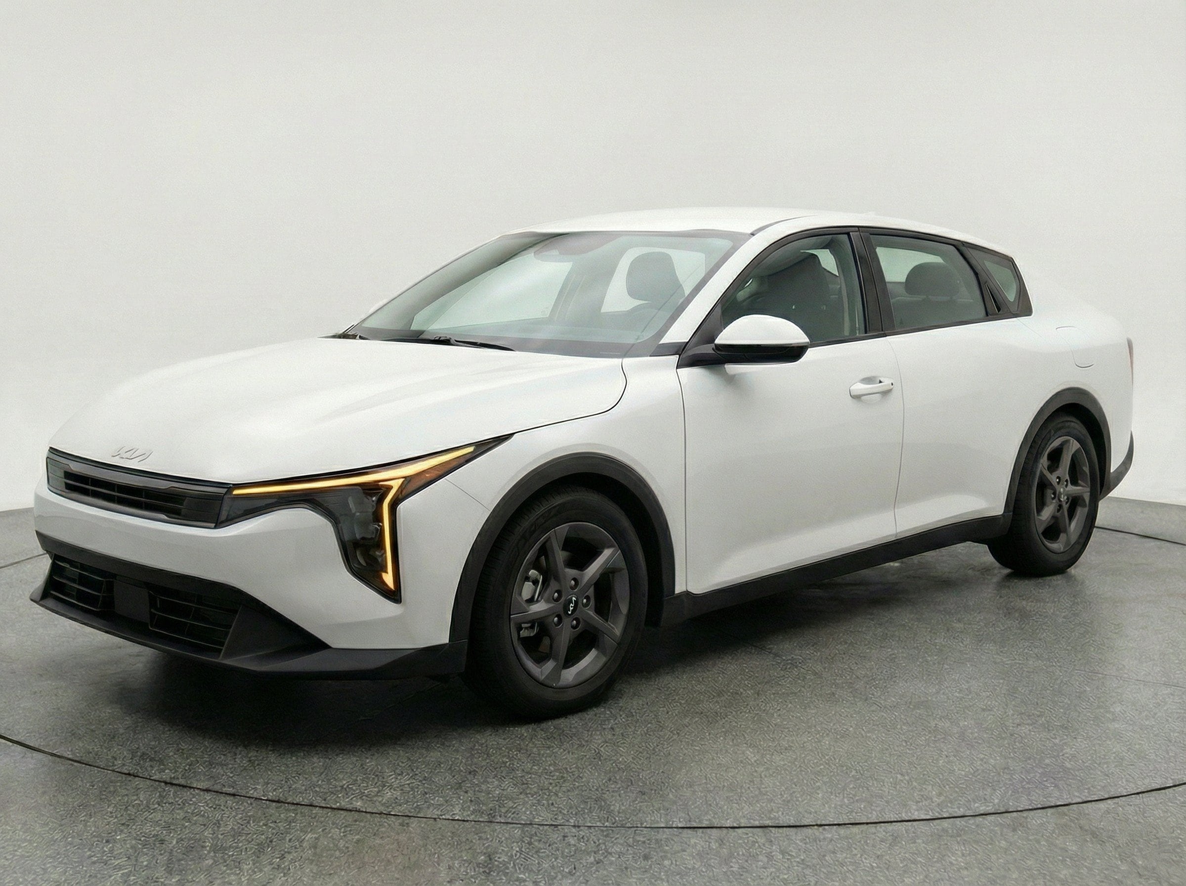 Thumbnail: 2025 Kia K4 - 3