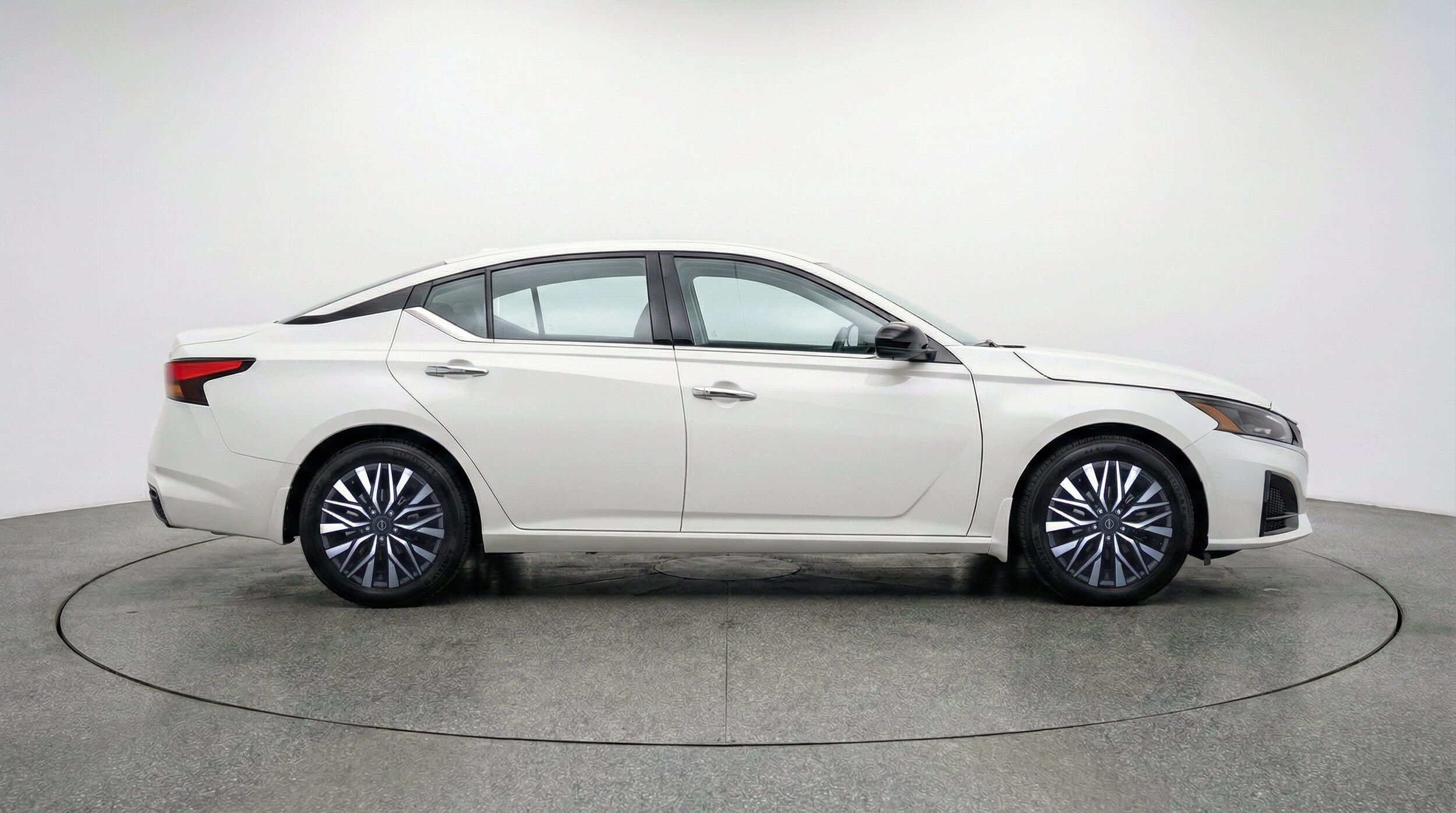 Thumbnail: 2025 Nissan Altima - 11