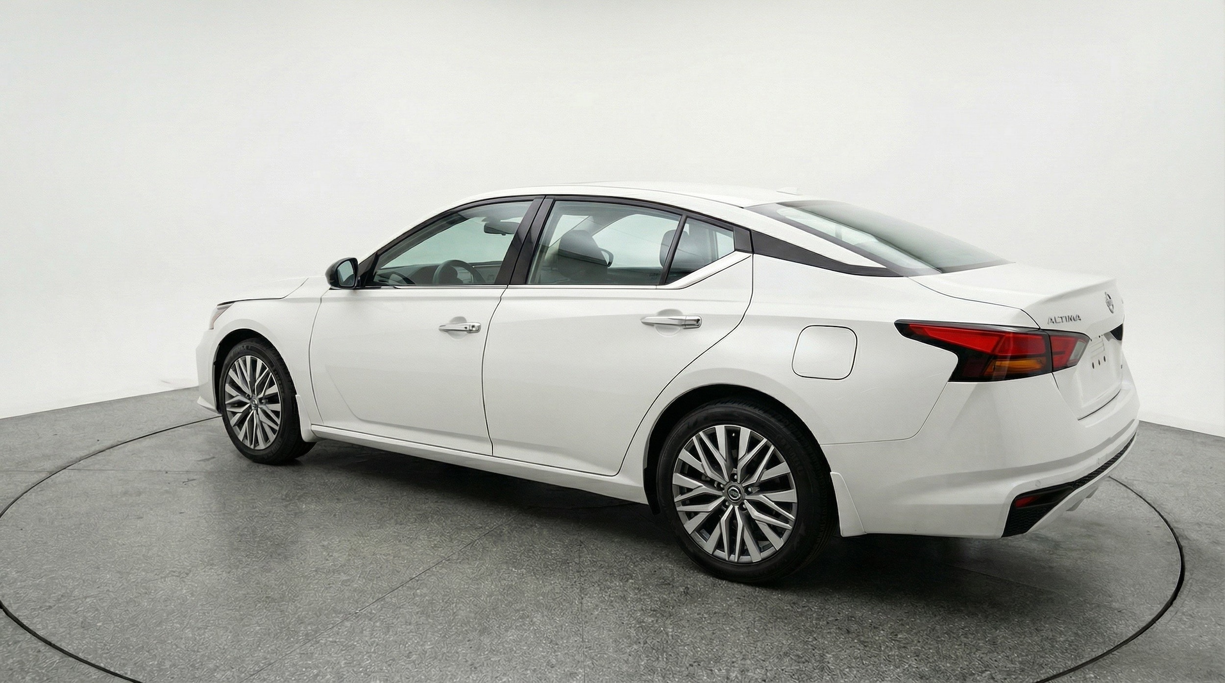 Thumbnail: 2025 Nissan Altima - 6