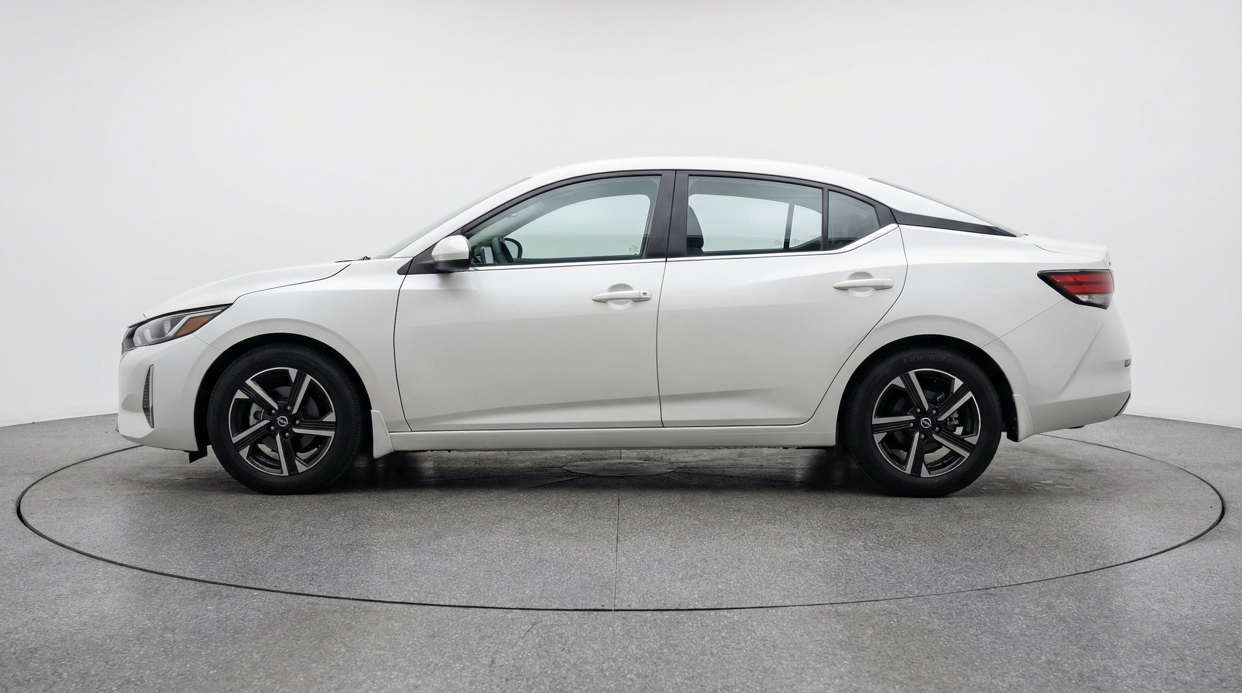 Thumbnail: 2025 Nissan Sentra - 5