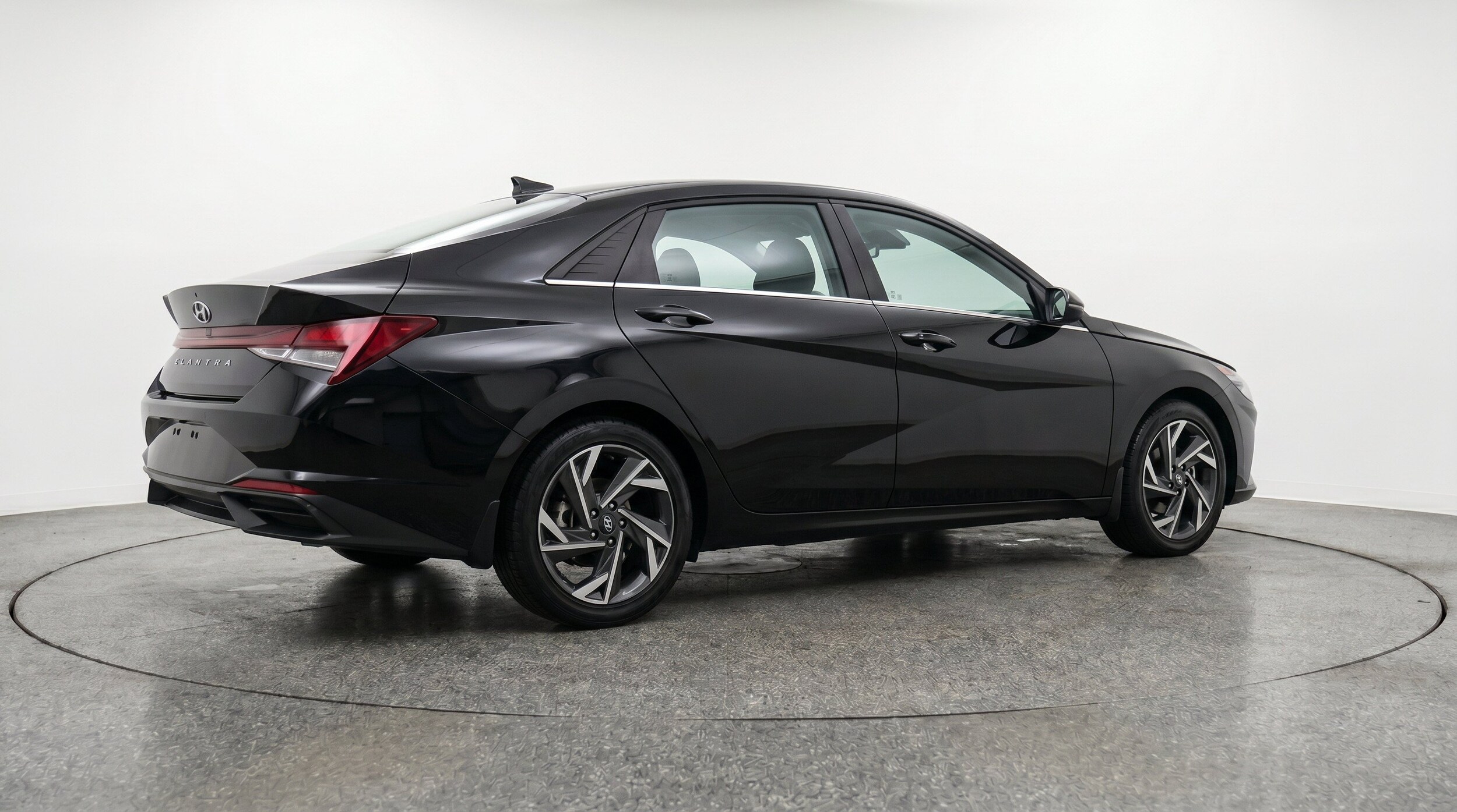 Thumbnail: 2025 Hyundai Elantra - 9