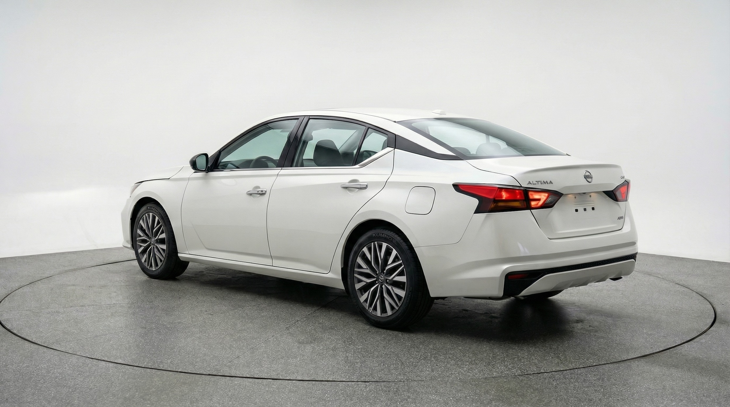 Thumbnail: 2025 Nissan Altima - 5