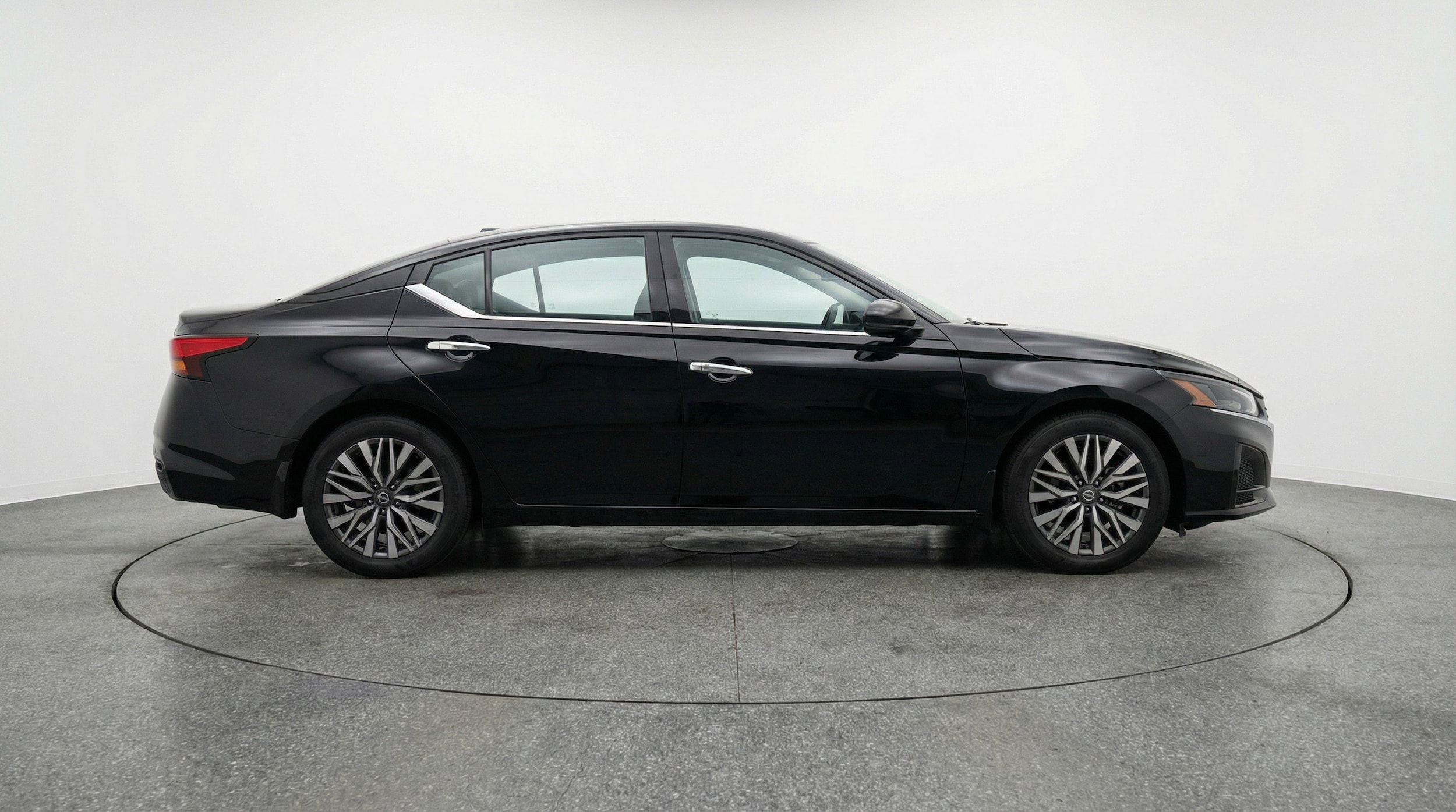 Thumbnail: 2025 Nissan Altima - 11
