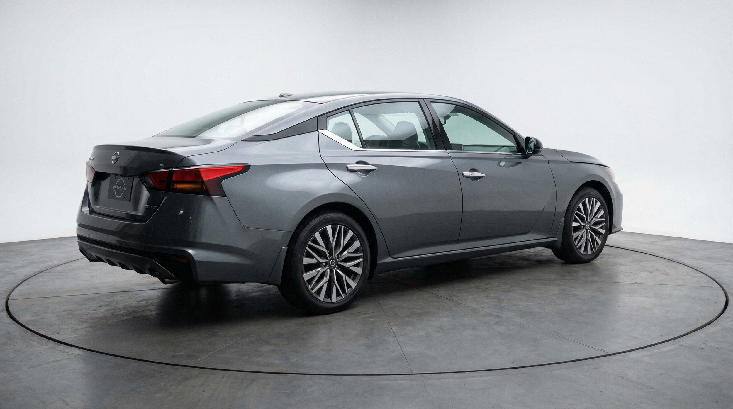 Thumbnail: 2025 Nissan Altima - 9