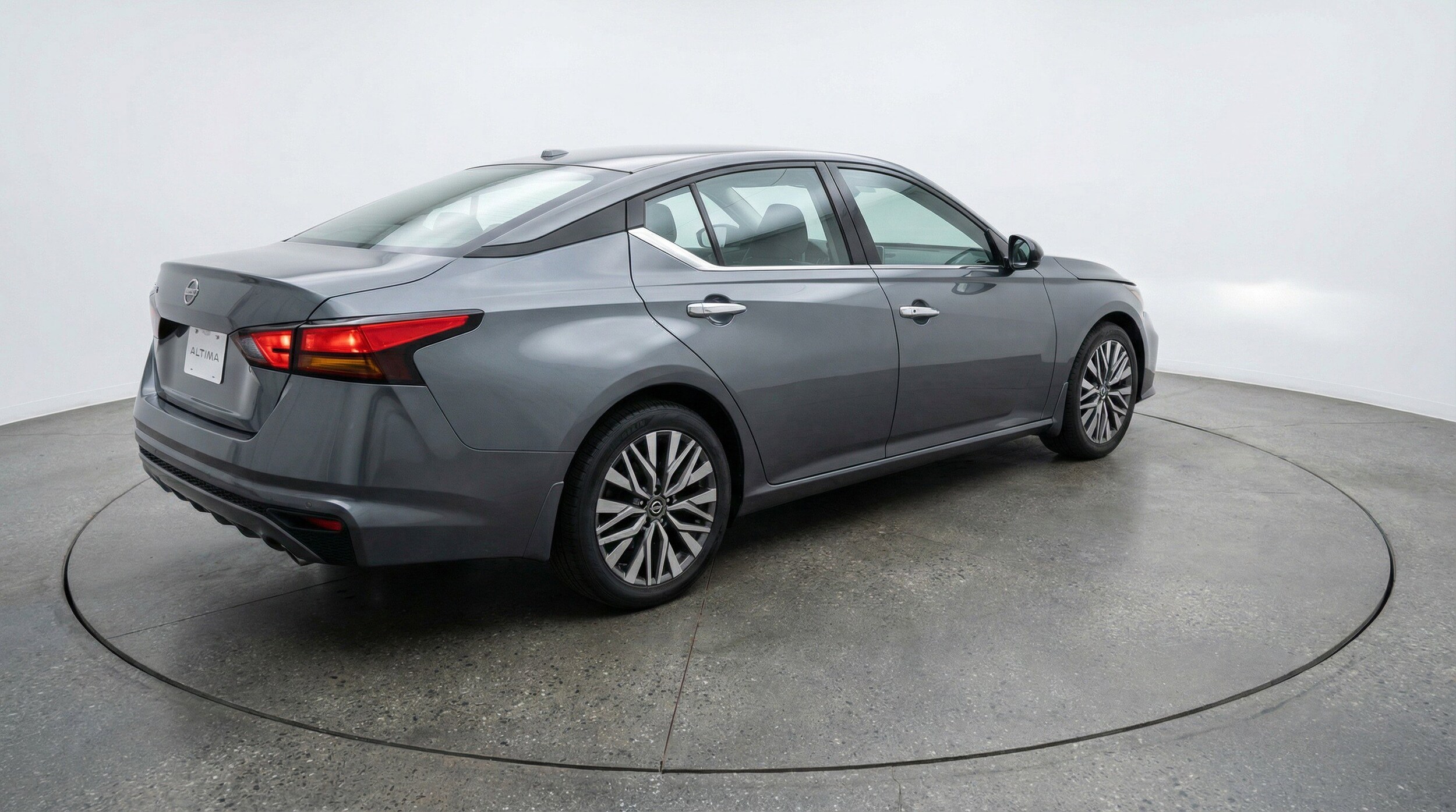 Thumbnail: 2025 Nissan Altima - 9
