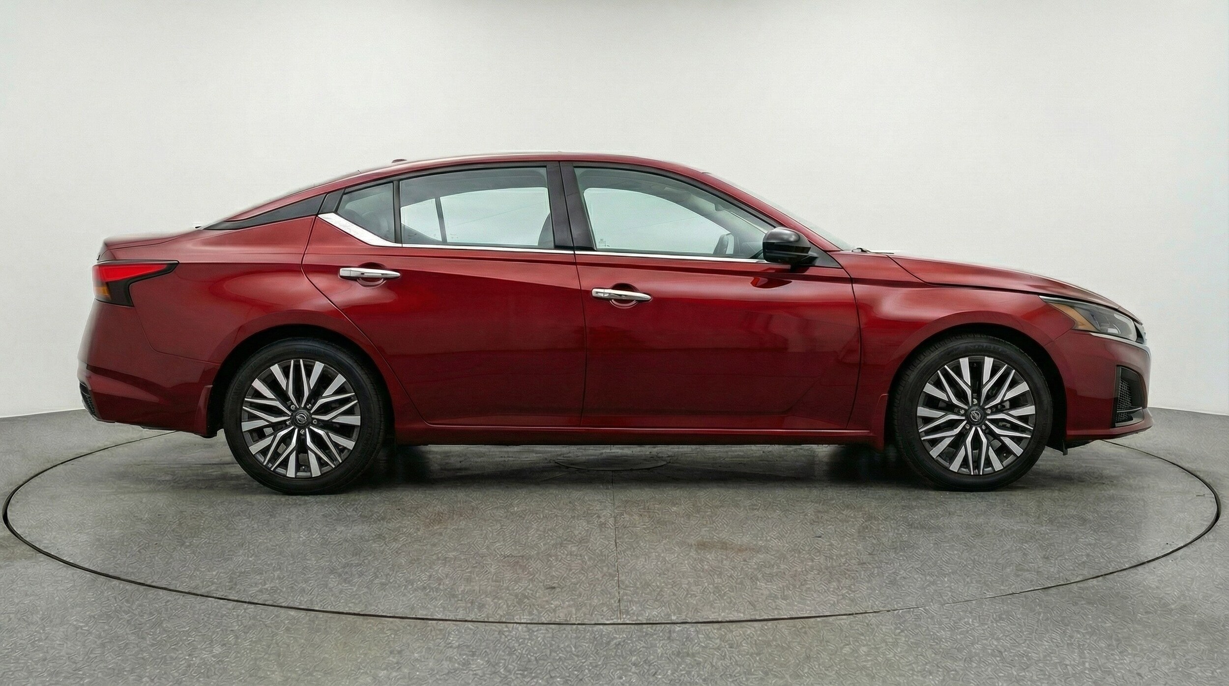 Thumbnail: 2025 Nissan Altima - 11