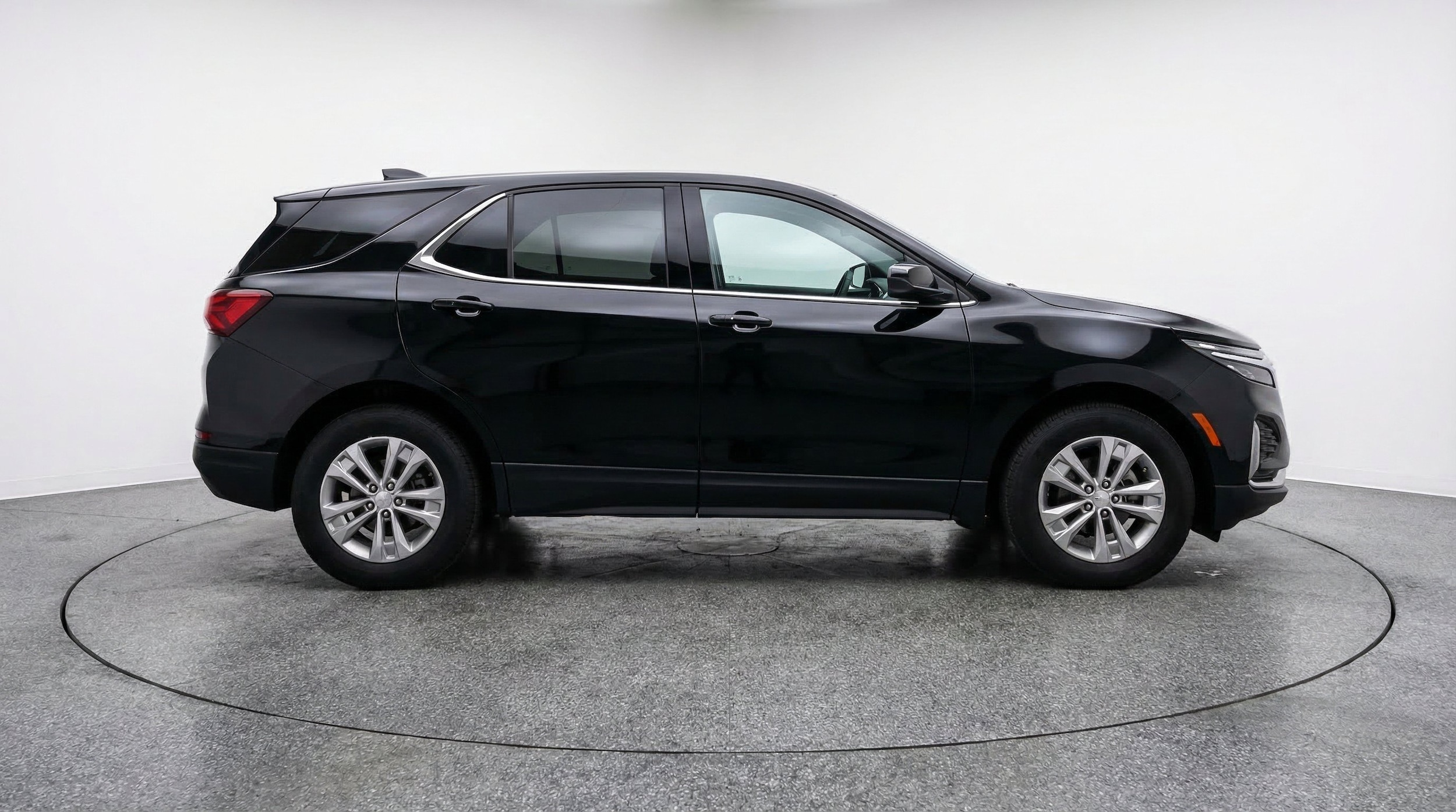 Thumbnail: 2025 Chevrolet Equinox - 10