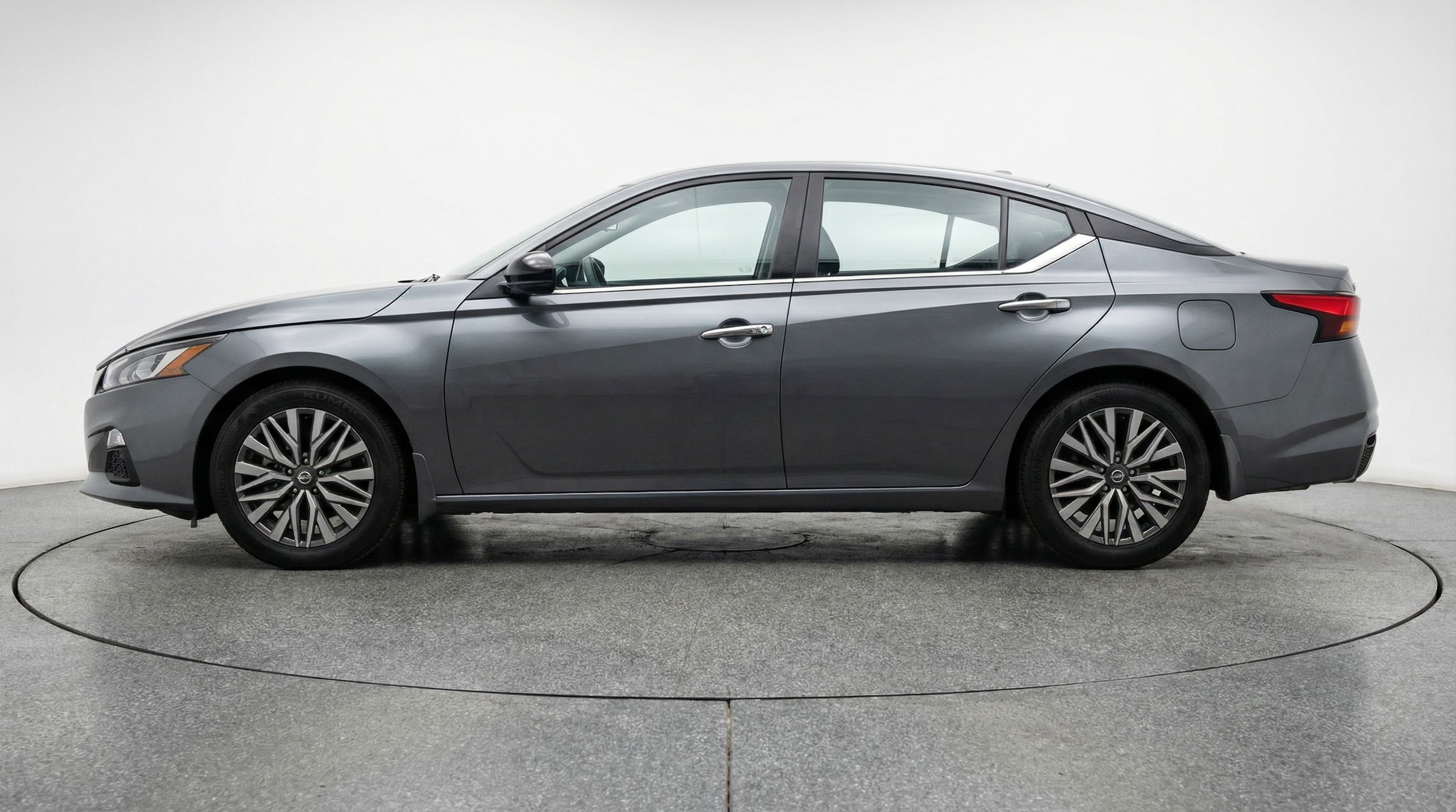 Thumbnail: 2025 Nissan Altima - 4