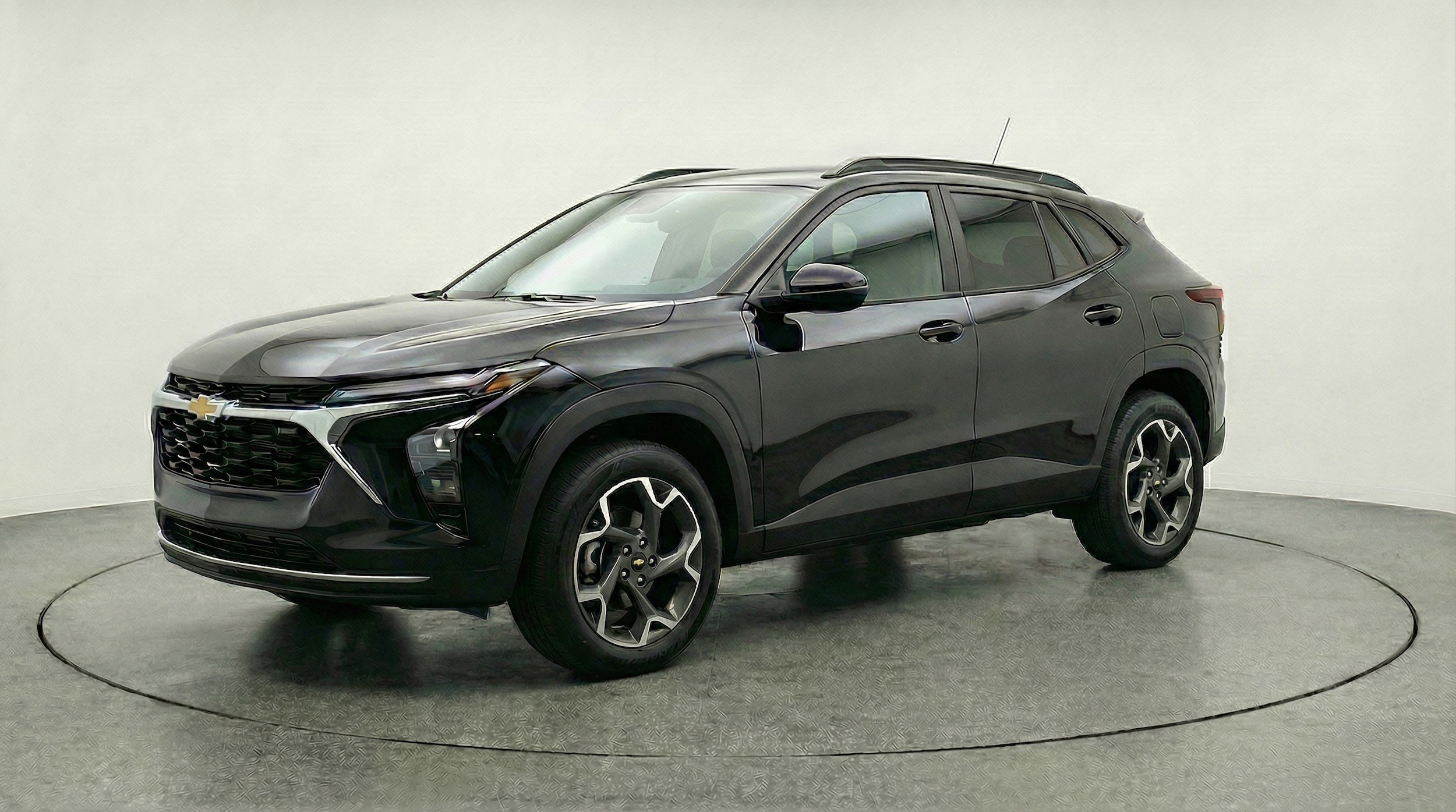 Thumbnail: 2025 Chevrolet Trax - 3