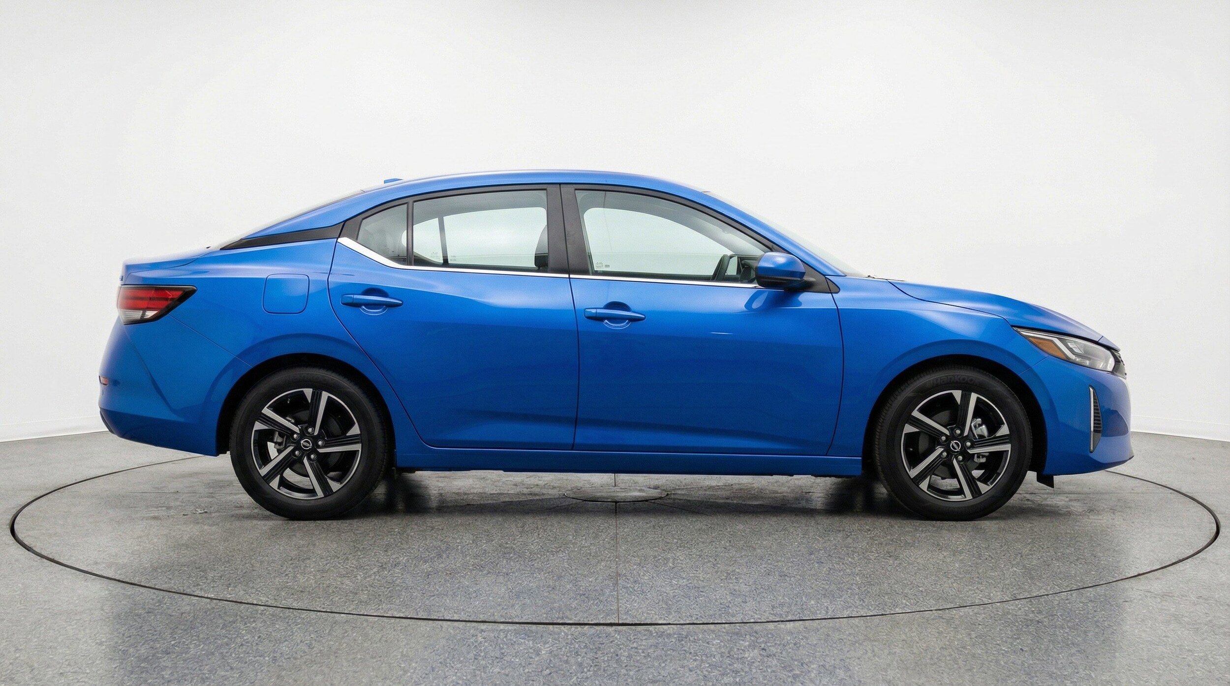 Thumbnail: 2025 Nissan Sentra - 11