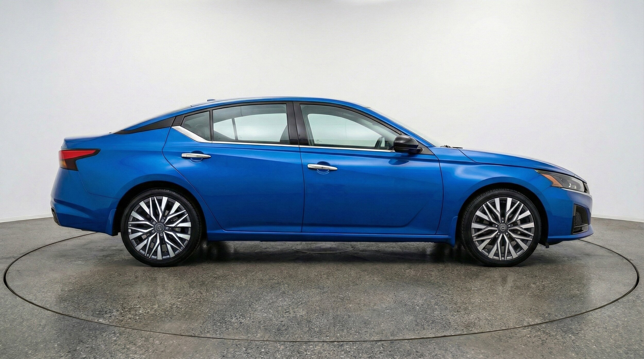 Thumbnail: 2025 Nissan Altima - 11