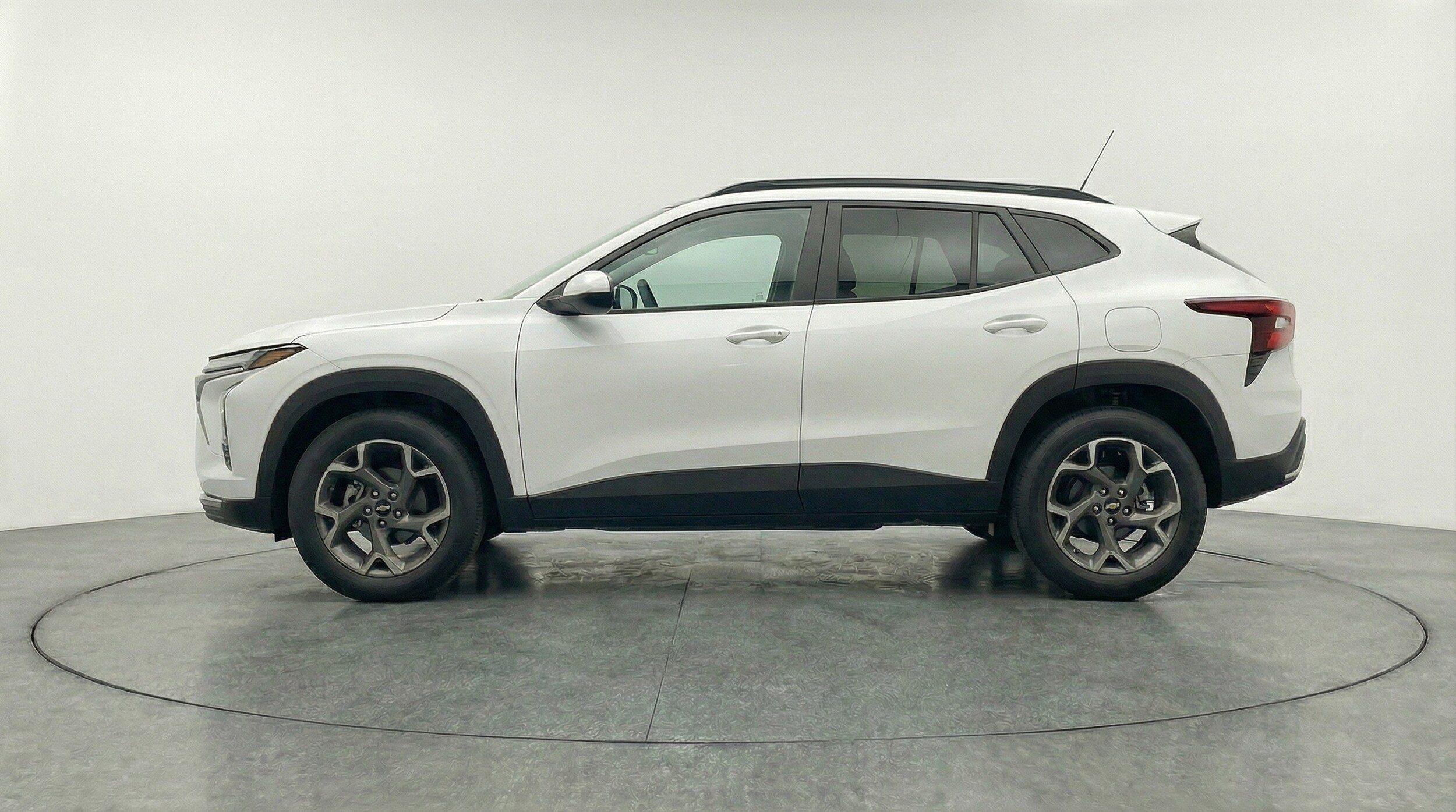 Thumbnail: 2025 Chevrolet Trax - 5