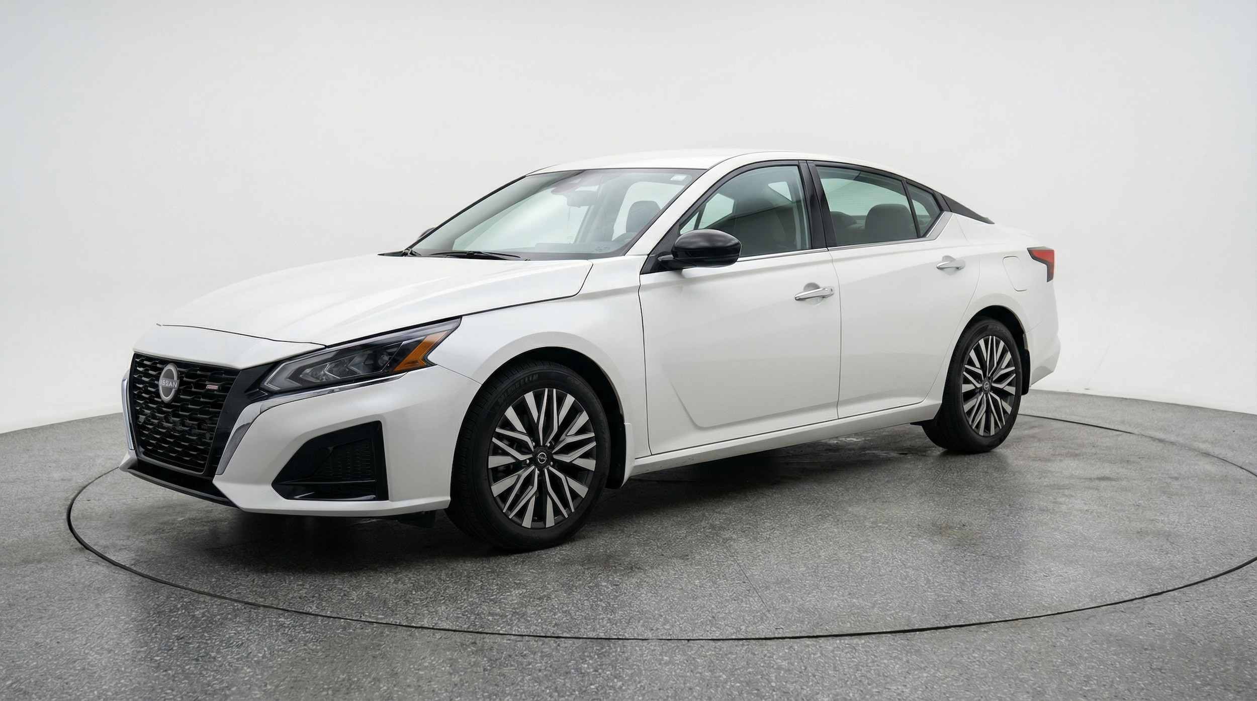 Thumbnail: 2025 Nissan Altima - 3