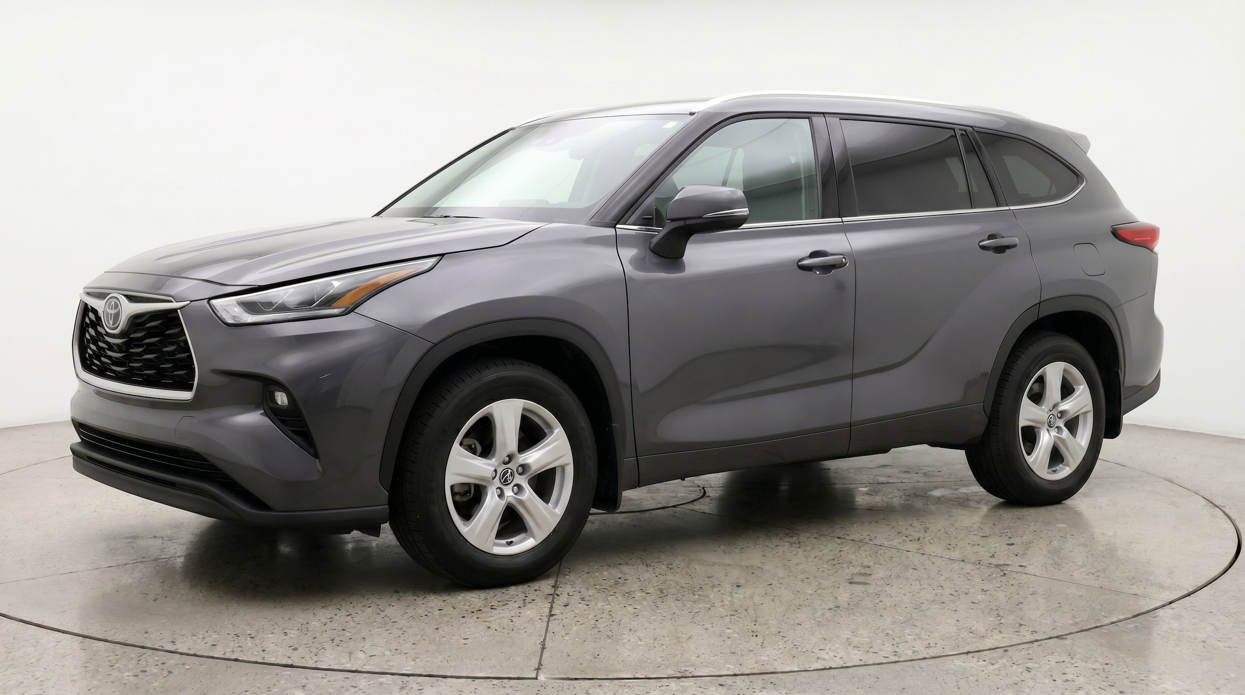 Thumbnail: 2025 Toyota Highlander - 3