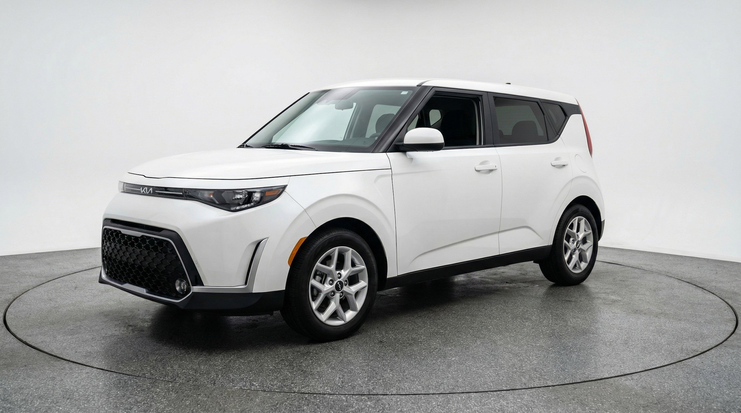 Thumbnail: 2025 Kia Soul - 3