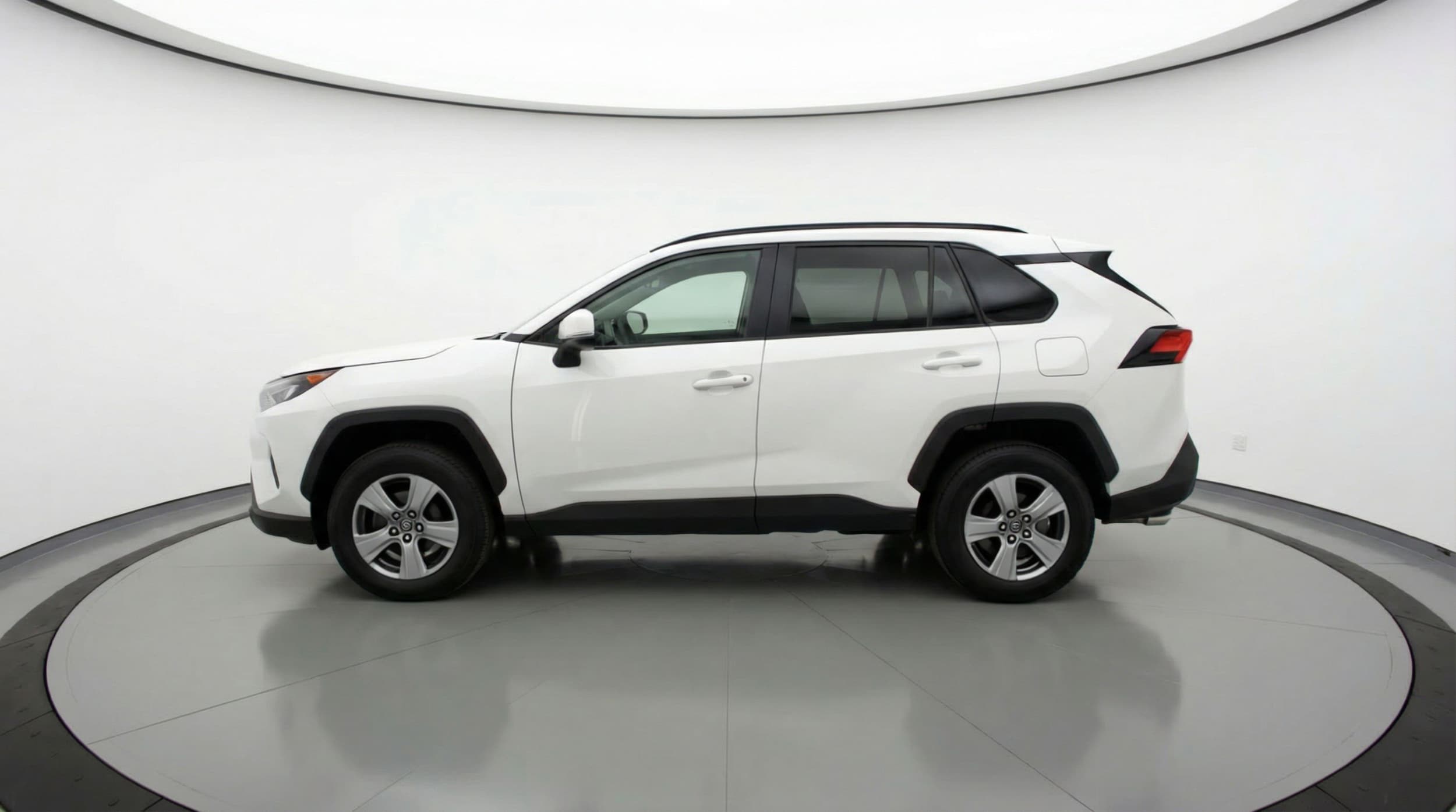 Thumbnail: 2024 Toyota RAV4 - 4