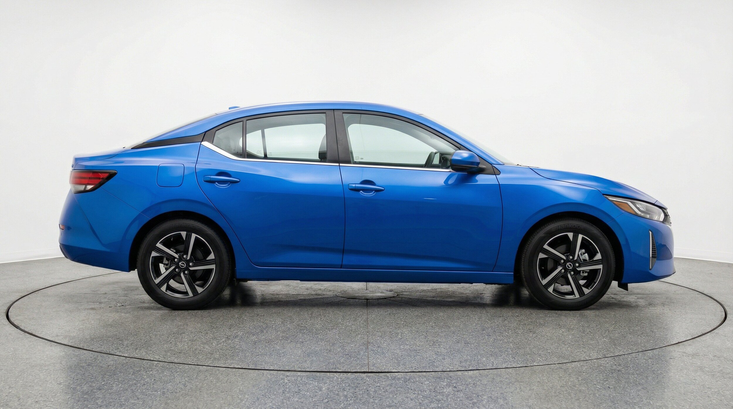 Thumbnail: 2025 Nissan Sentra - 11