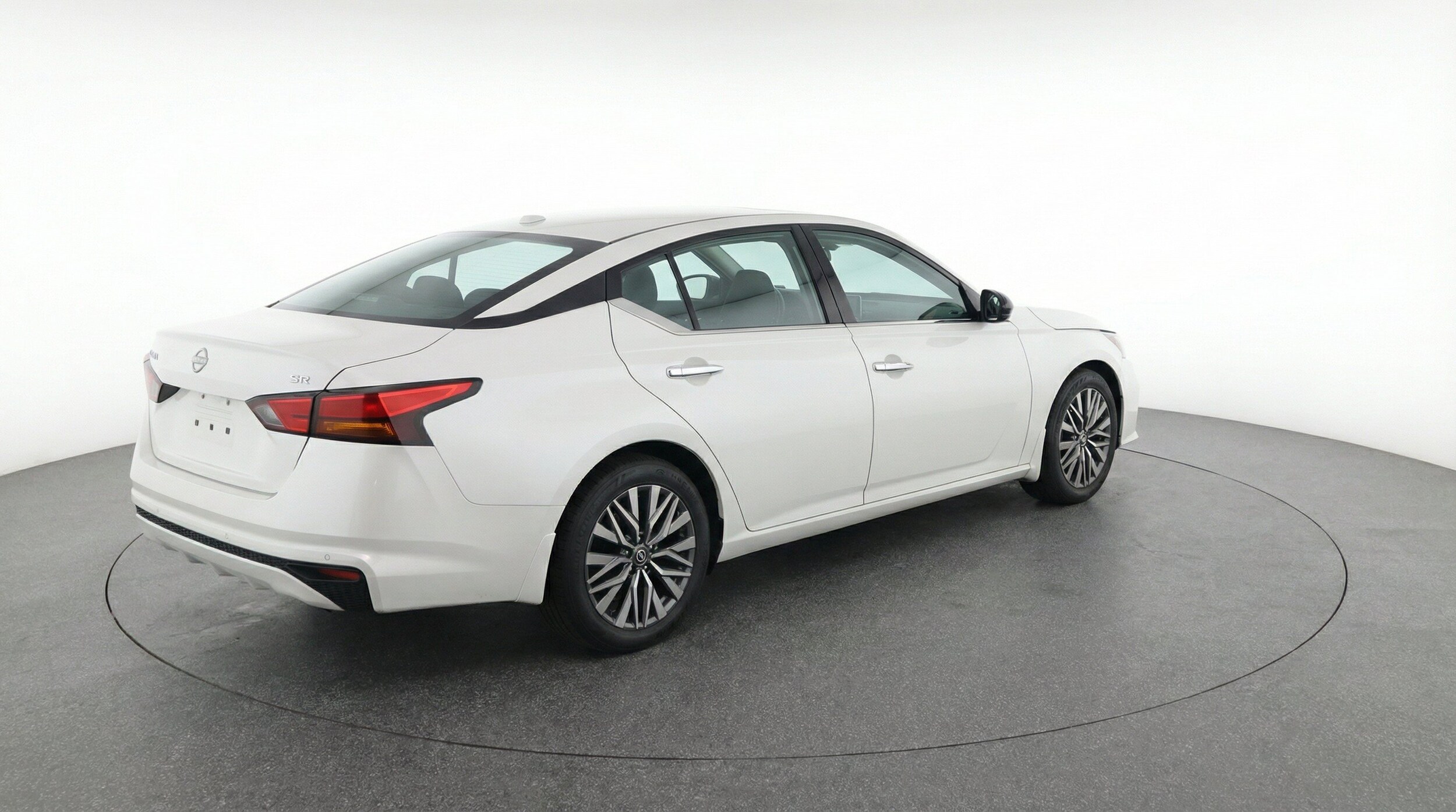 Thumbnail: 2025 Nissan Altima - 9