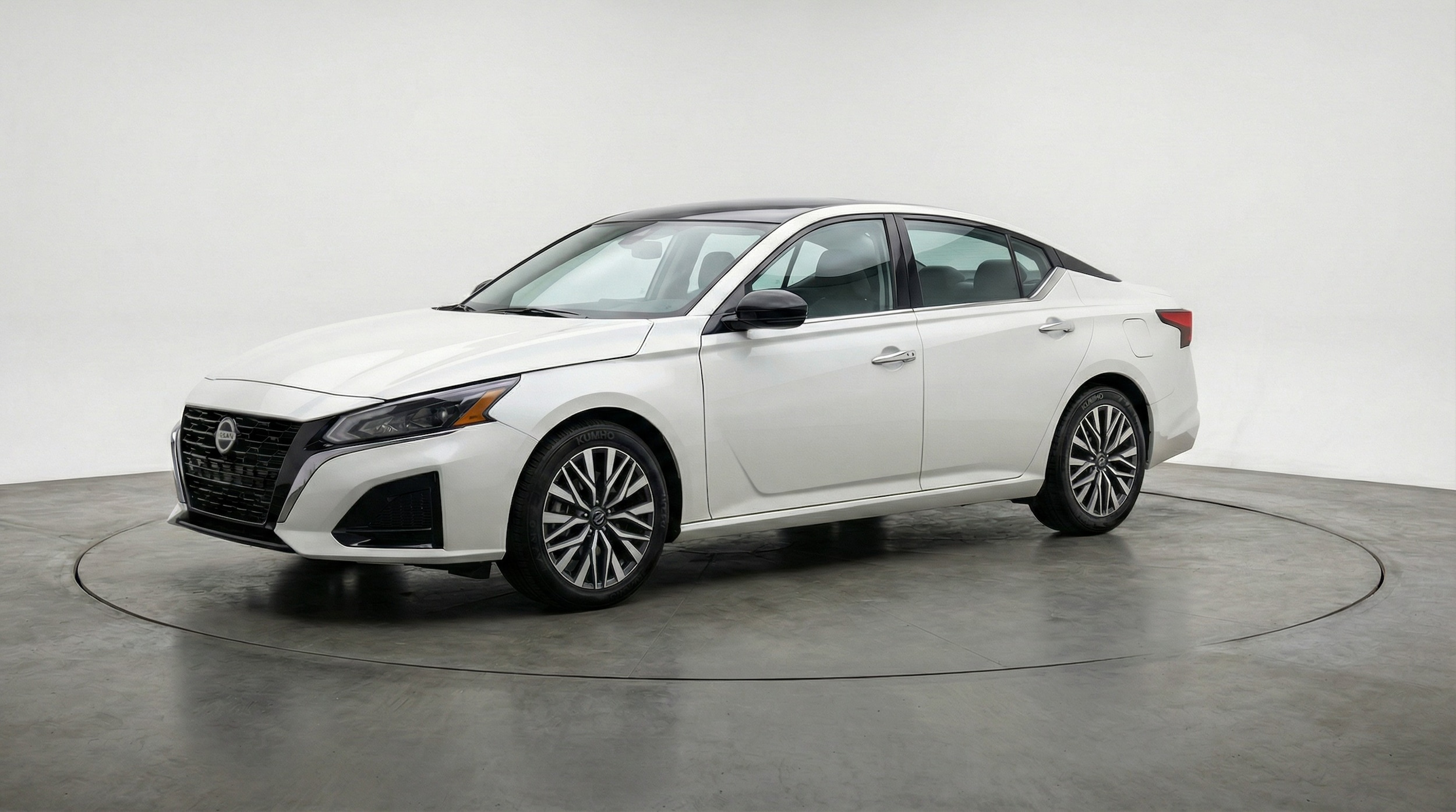 Thumbnail: 2025 Nissan Altima - 3