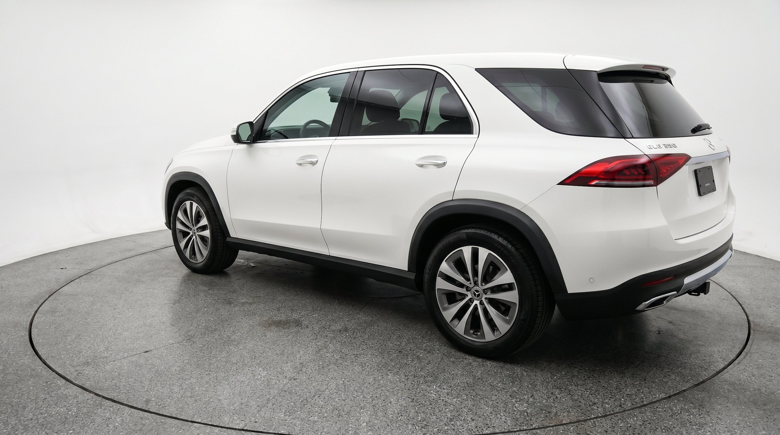 Thumbnail: 2026 Mercedes-Benz GLE - 6