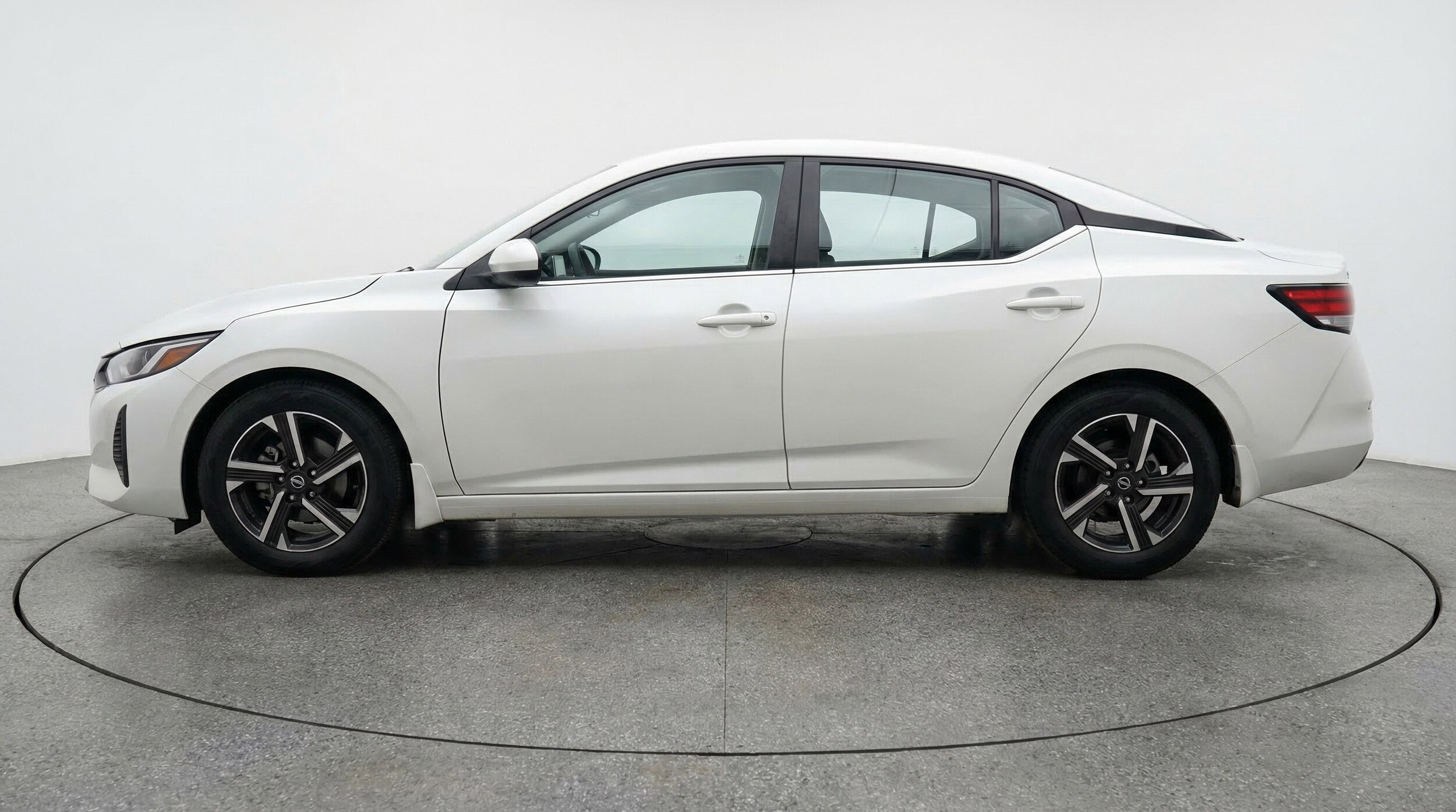 Thumbnail: 2025 Nissan Sentra - 5