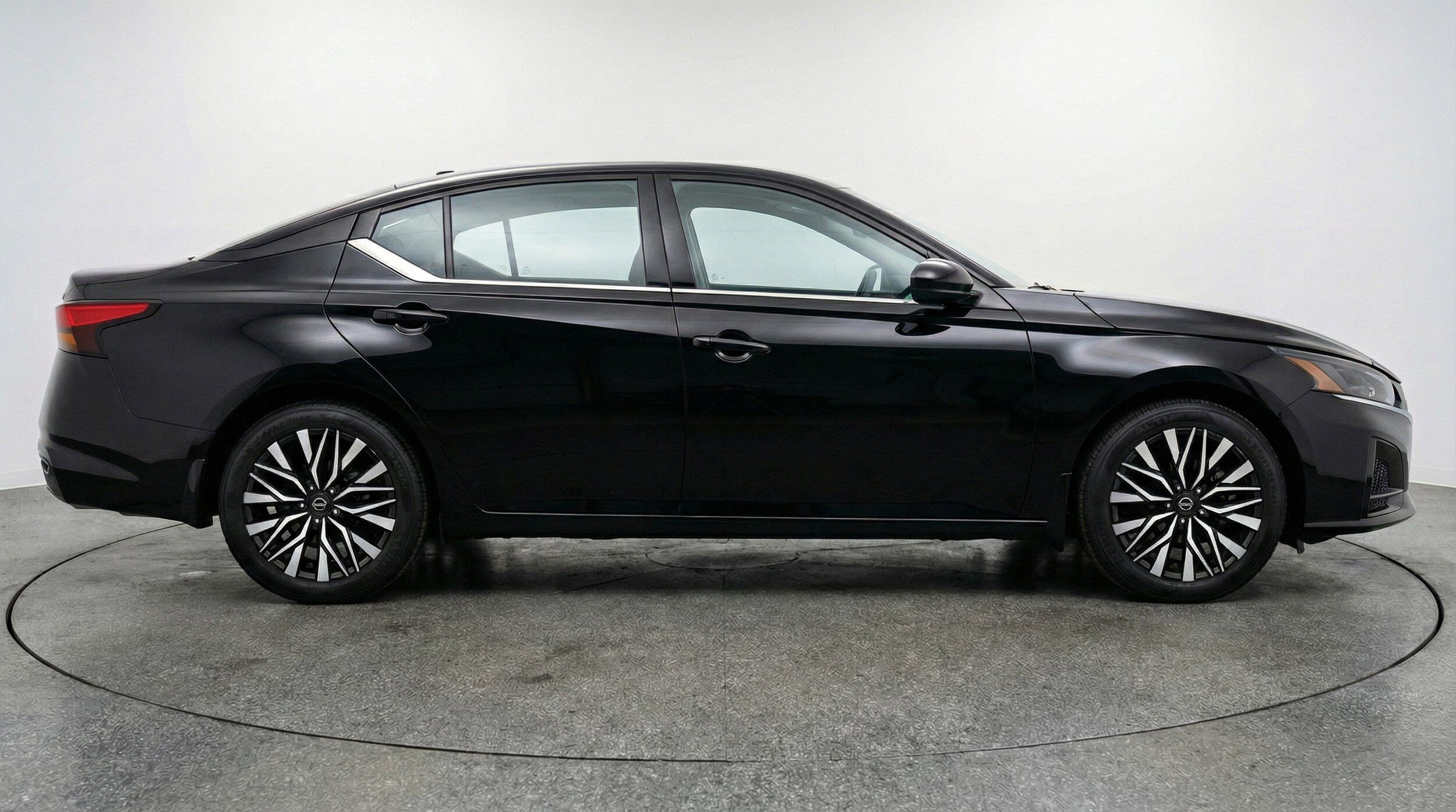 Thumbnail: 2025 Nissan Altima - 11