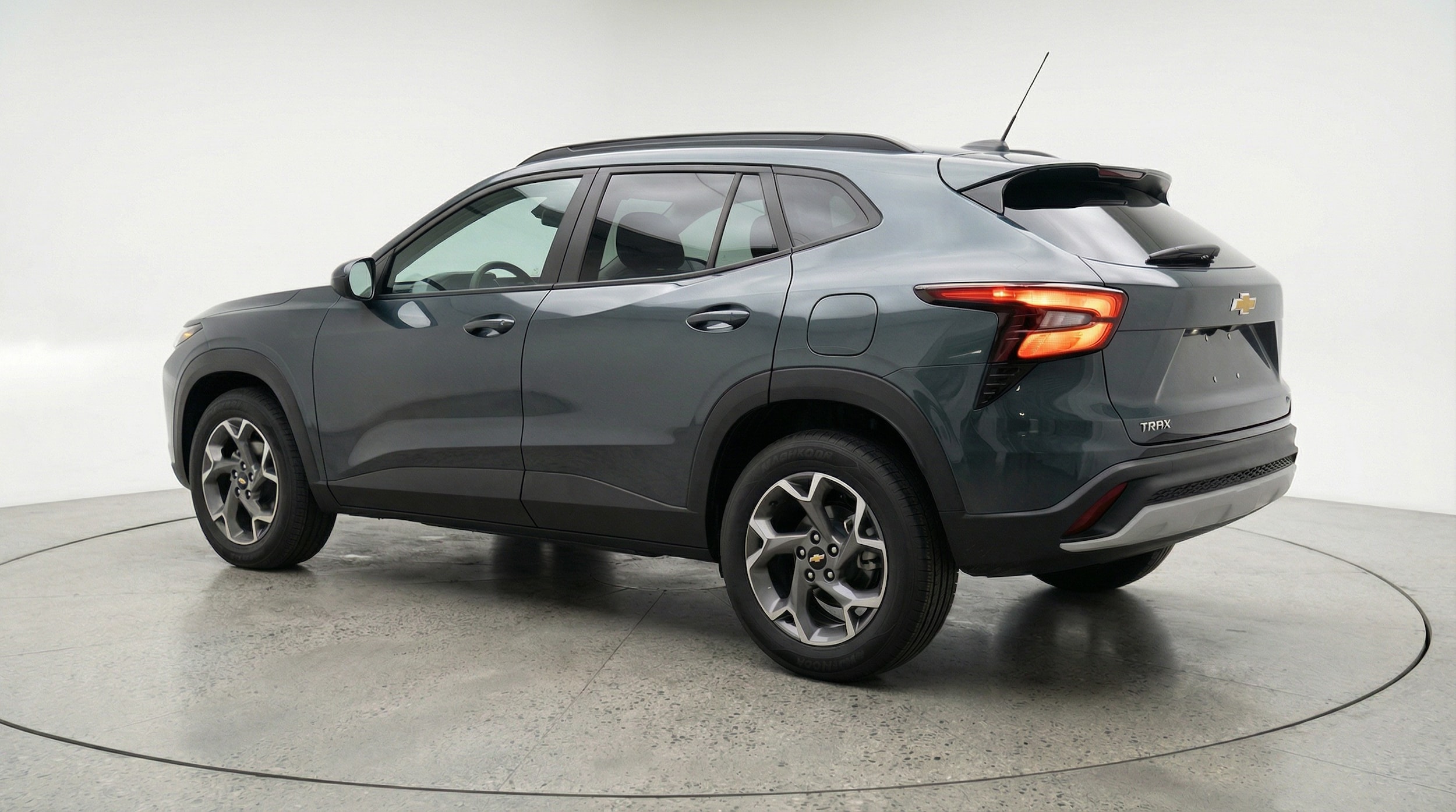 Thumbnail: 2025 Chevrolet Trax - 5