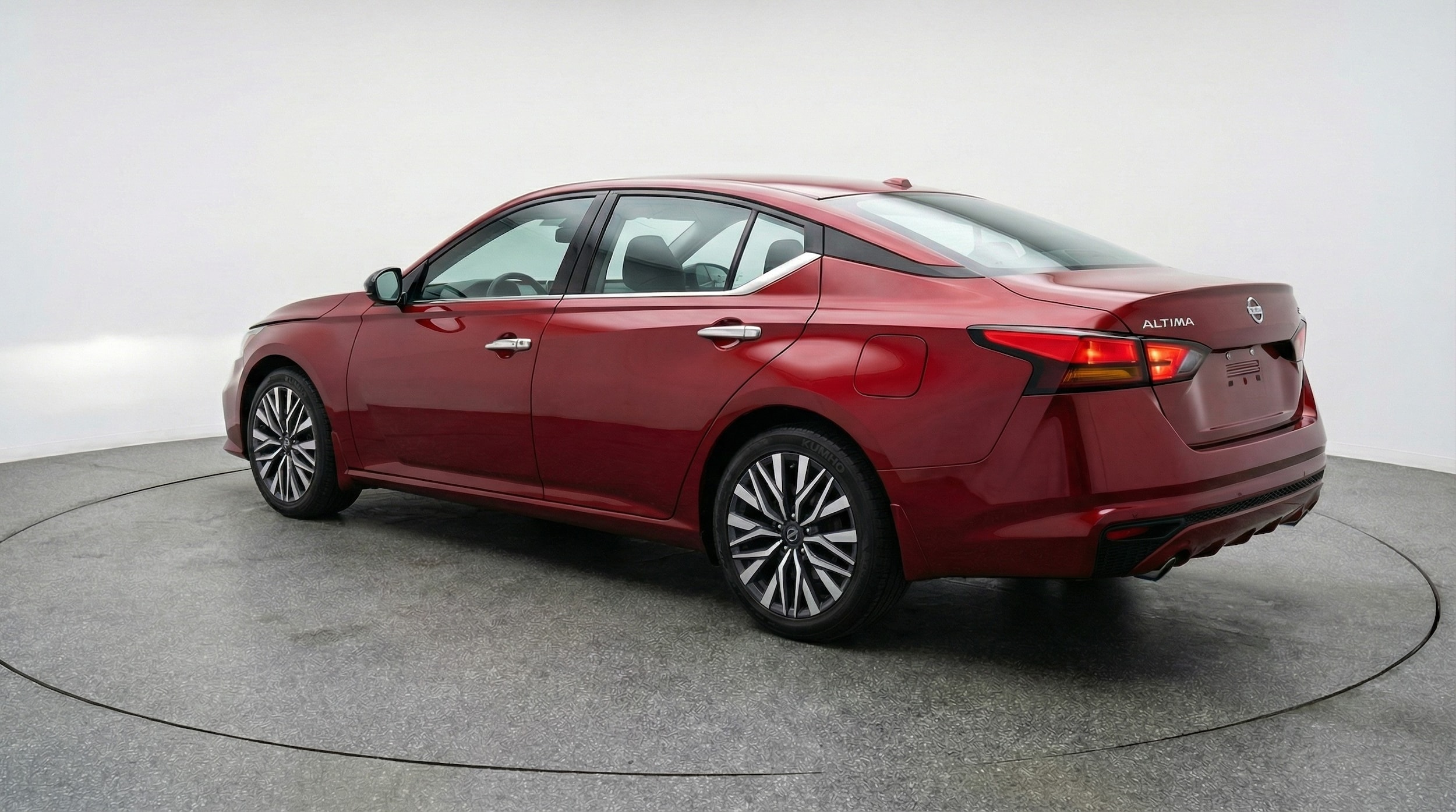 Thumbnail: 2025 Nissan Altima - 5