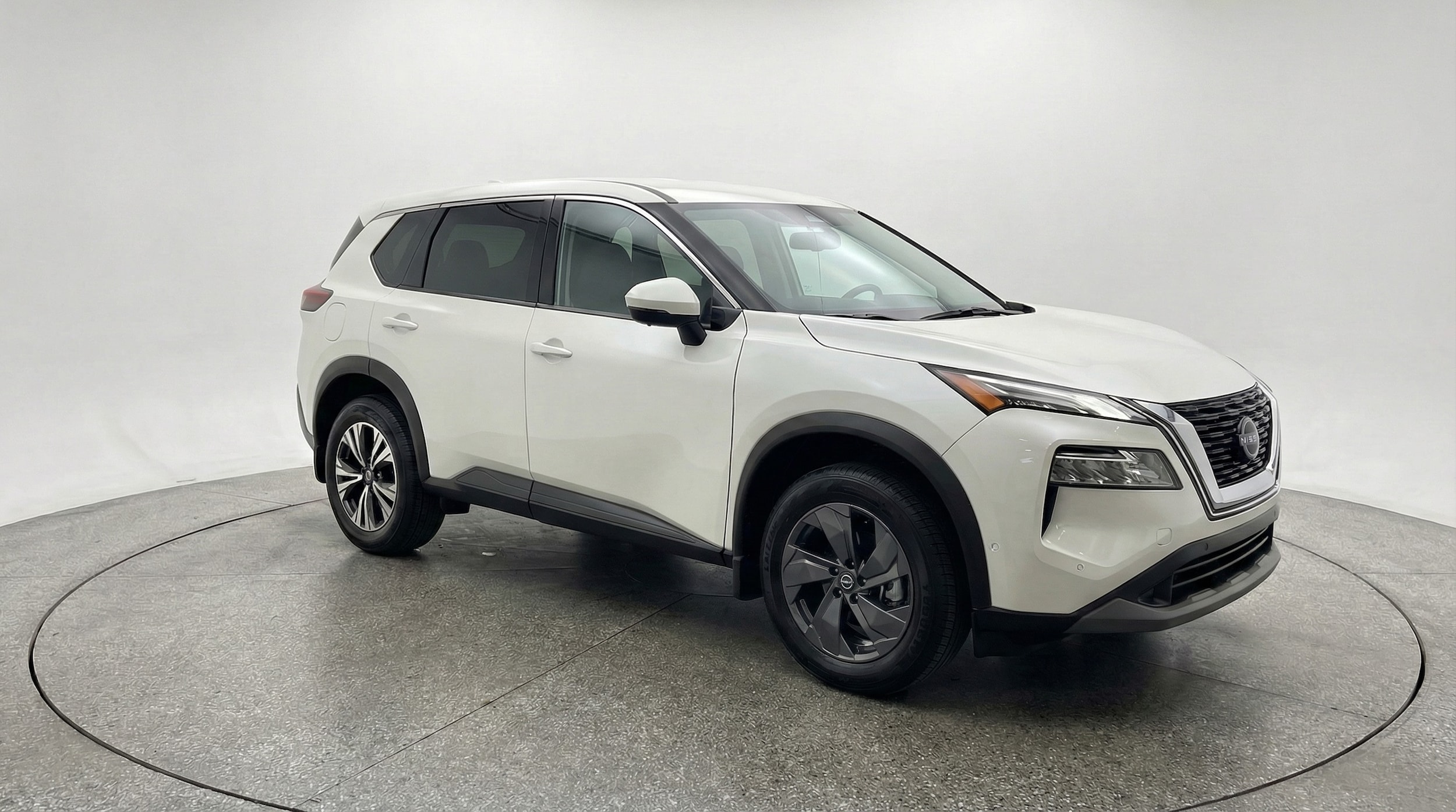 Thumbnail: 2025 Nissan Rogue - 1