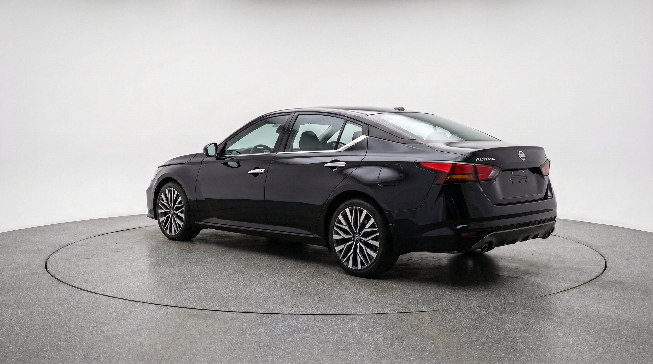 Thumbnail: 2025 Nissan Altima - 6