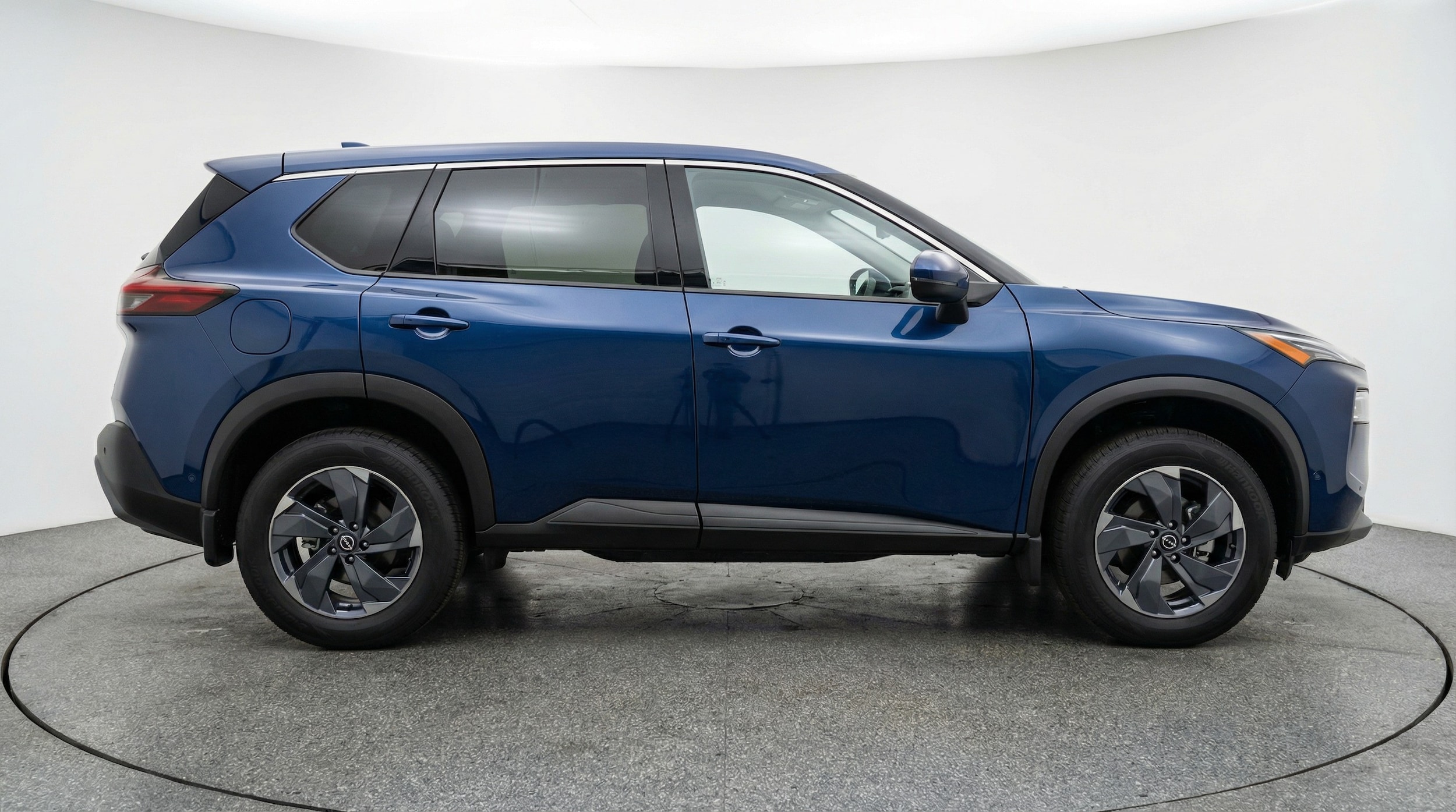 Thumbnail: 2025 Nissan Rogue - 8