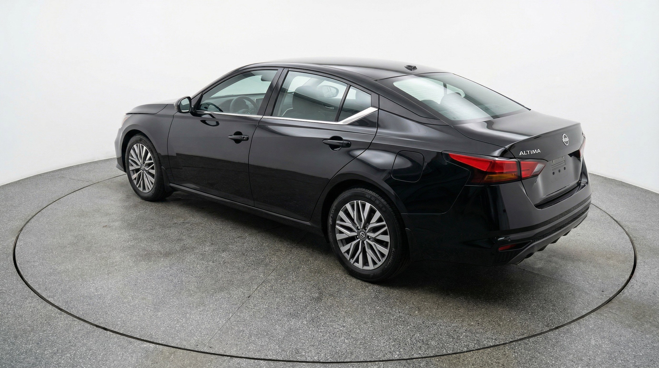 Thumbnail: 2025 Nissan Altima - 6