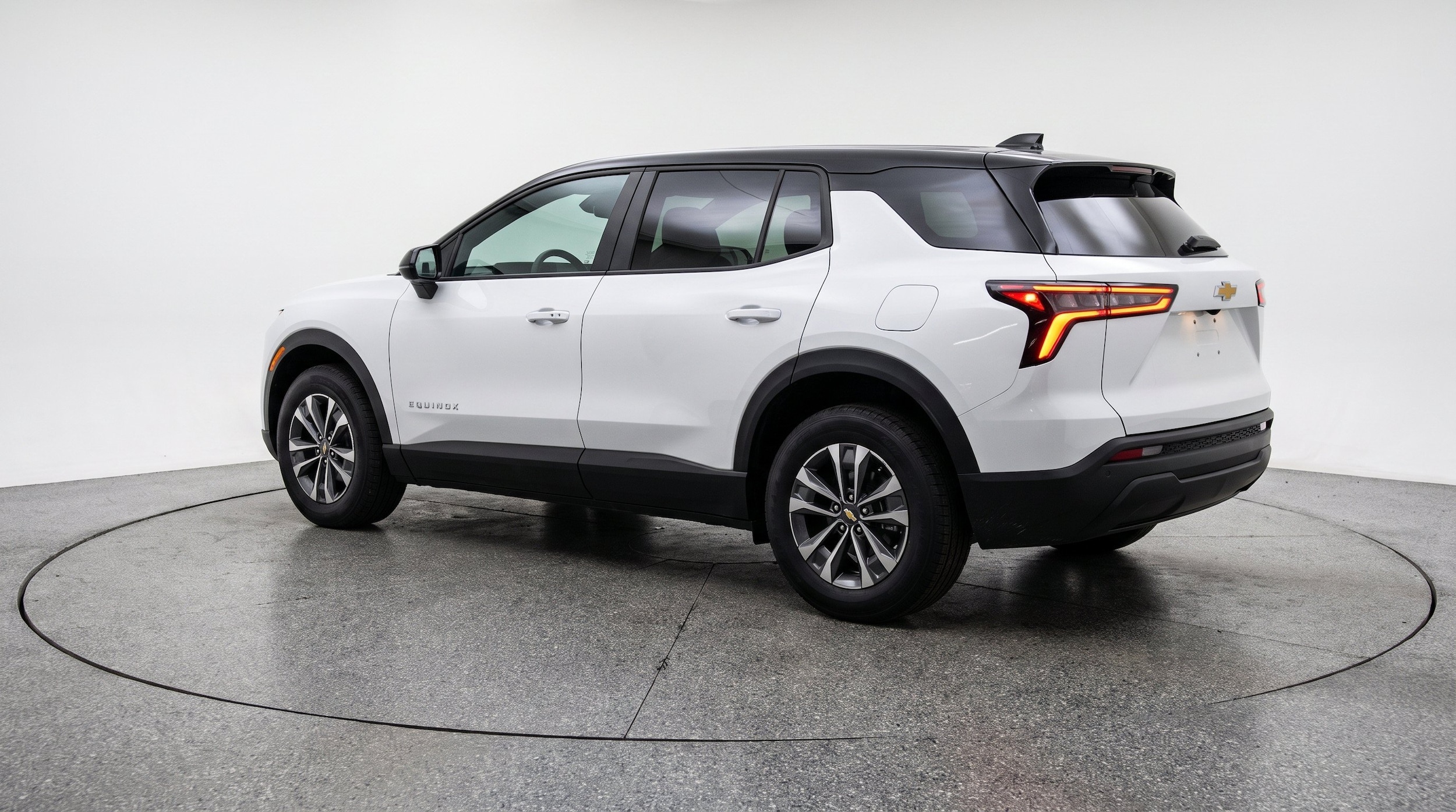 Thumbnail: 2025 Chevrolet Equinox - 6