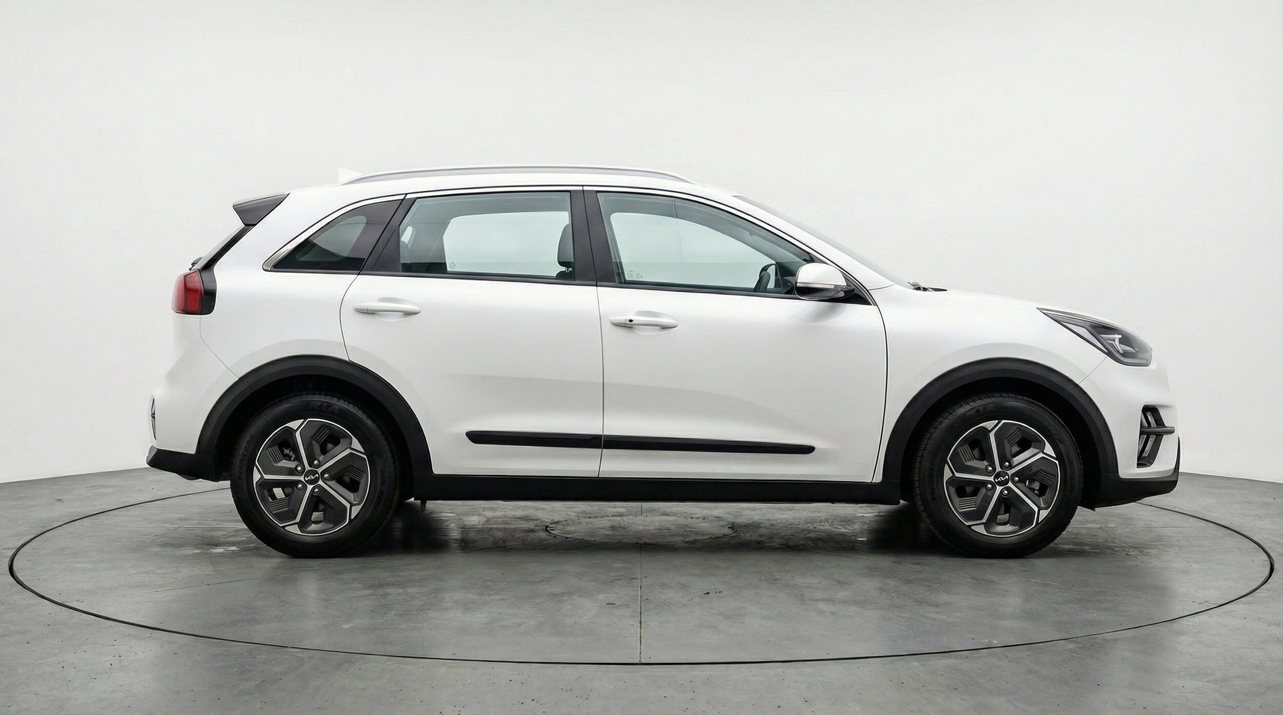 Thumbnail: 2026 Kia Niro - 11