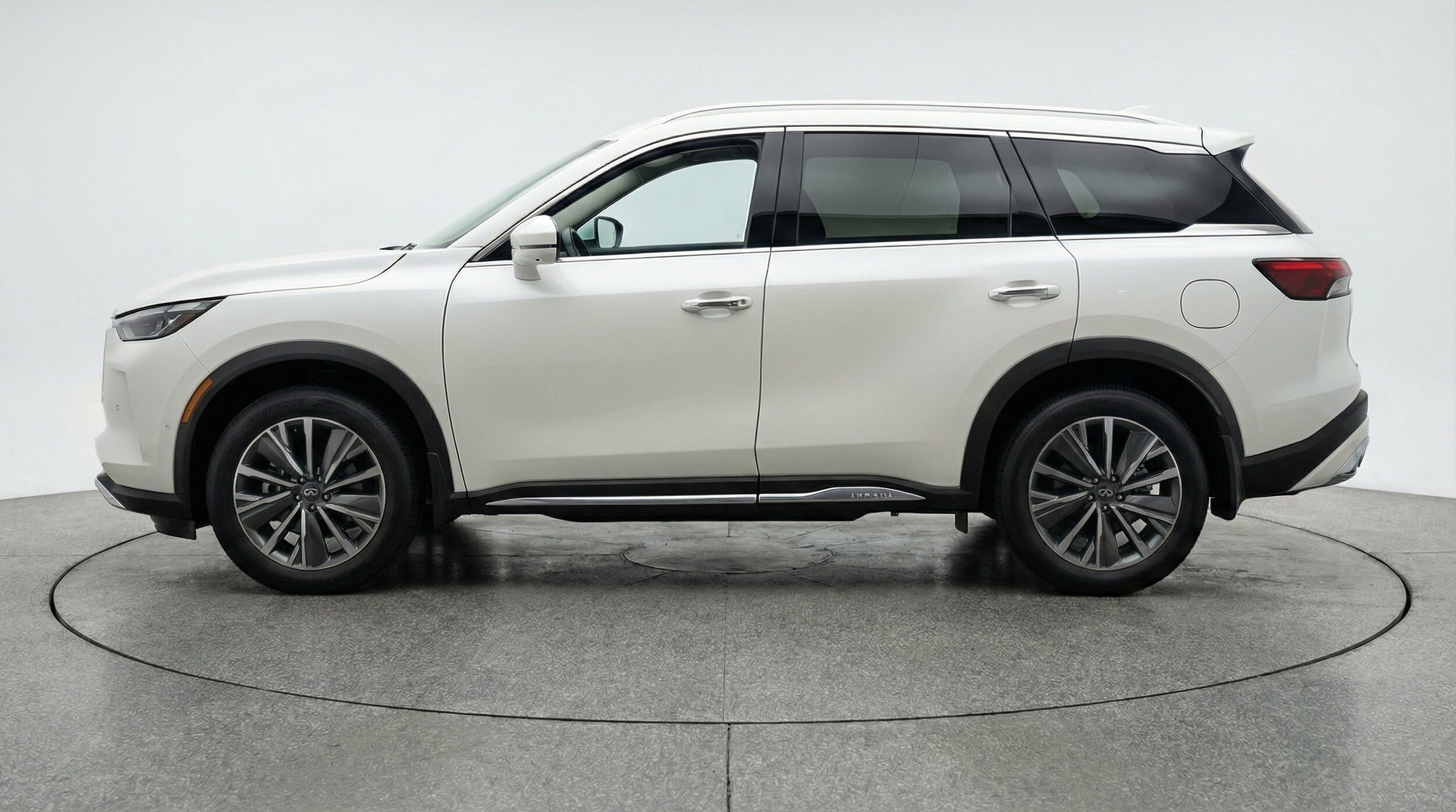 Thumbnail: 2026 INFINITI QX60 - 5
