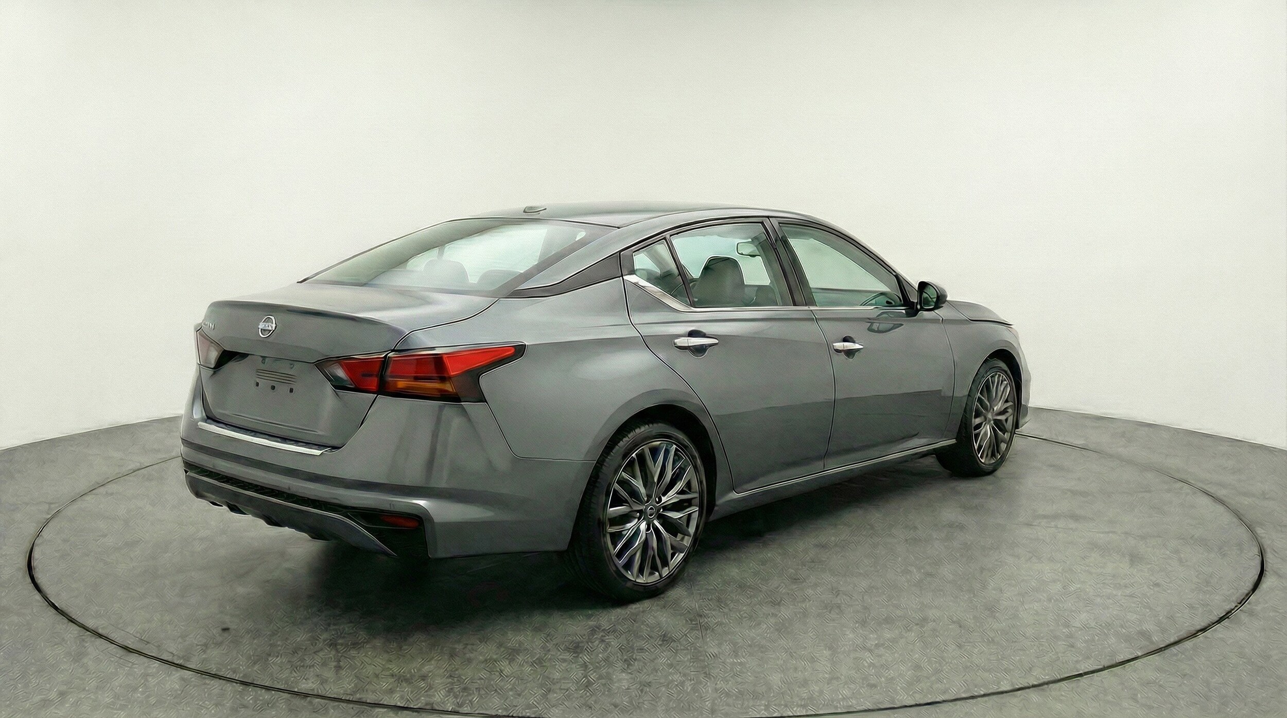 Thumbnail: 2025 Nissan Altima - 9