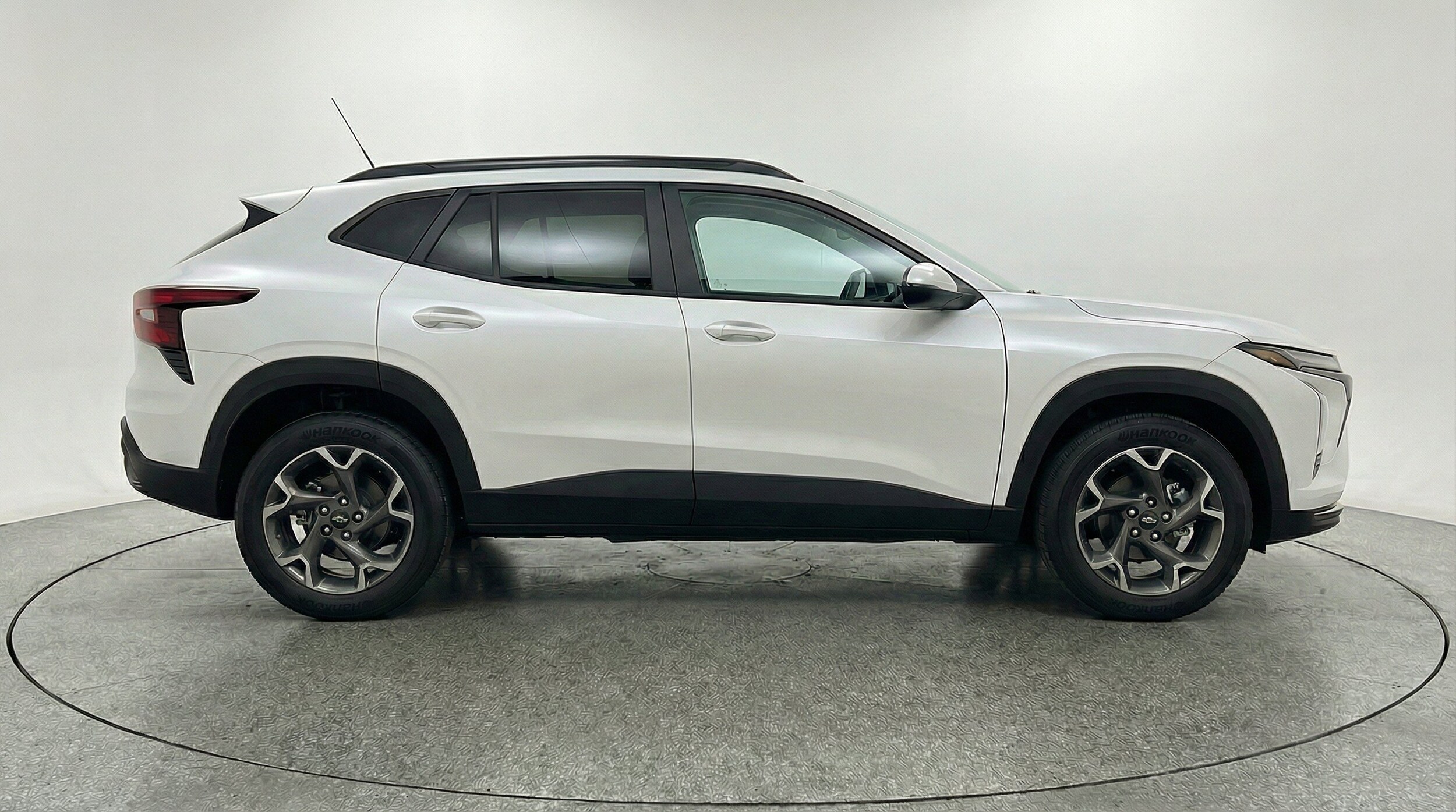 Thumbnail: 2025 Chevrolet Trax - 11