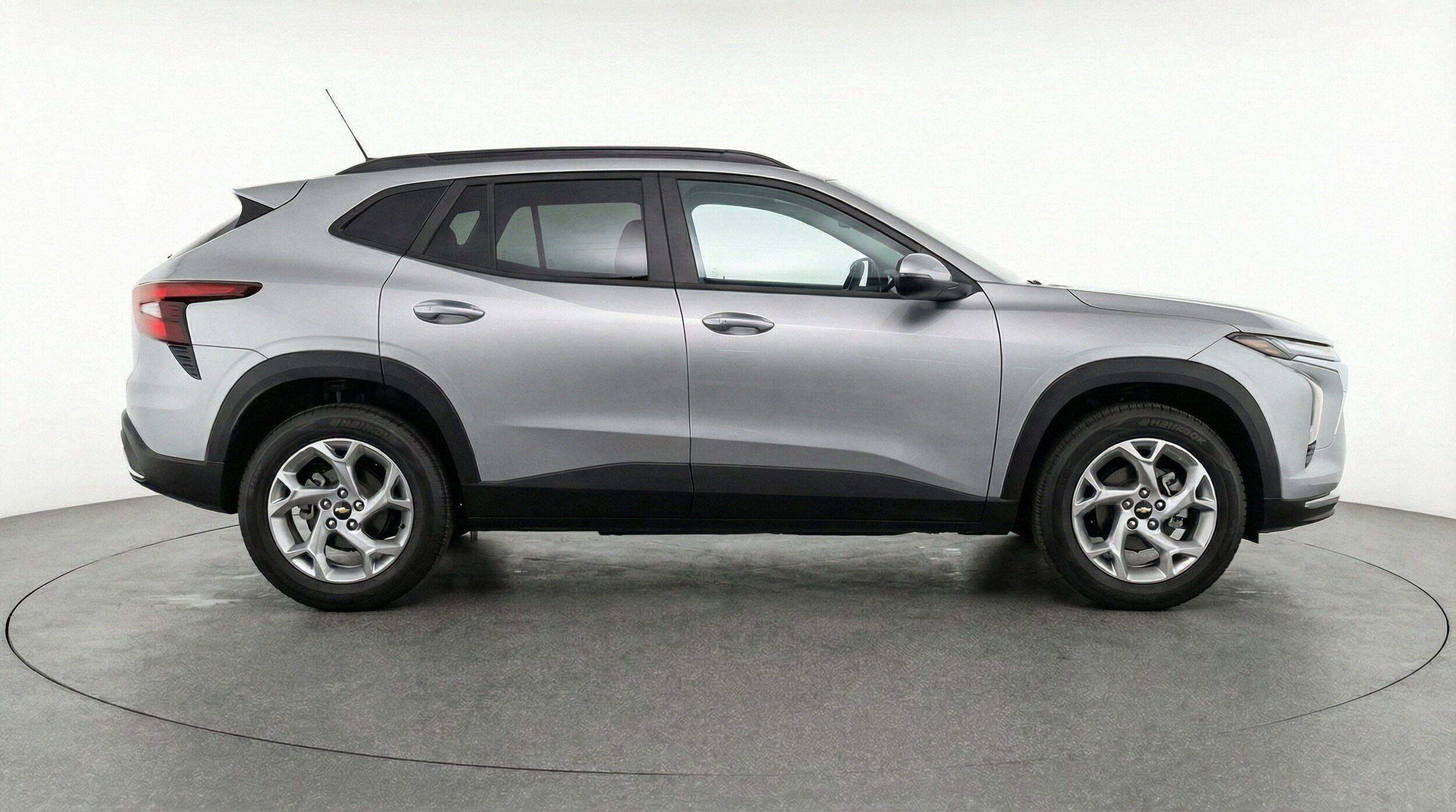 Thumbnail: 2025 Chevrolet Trax - 11