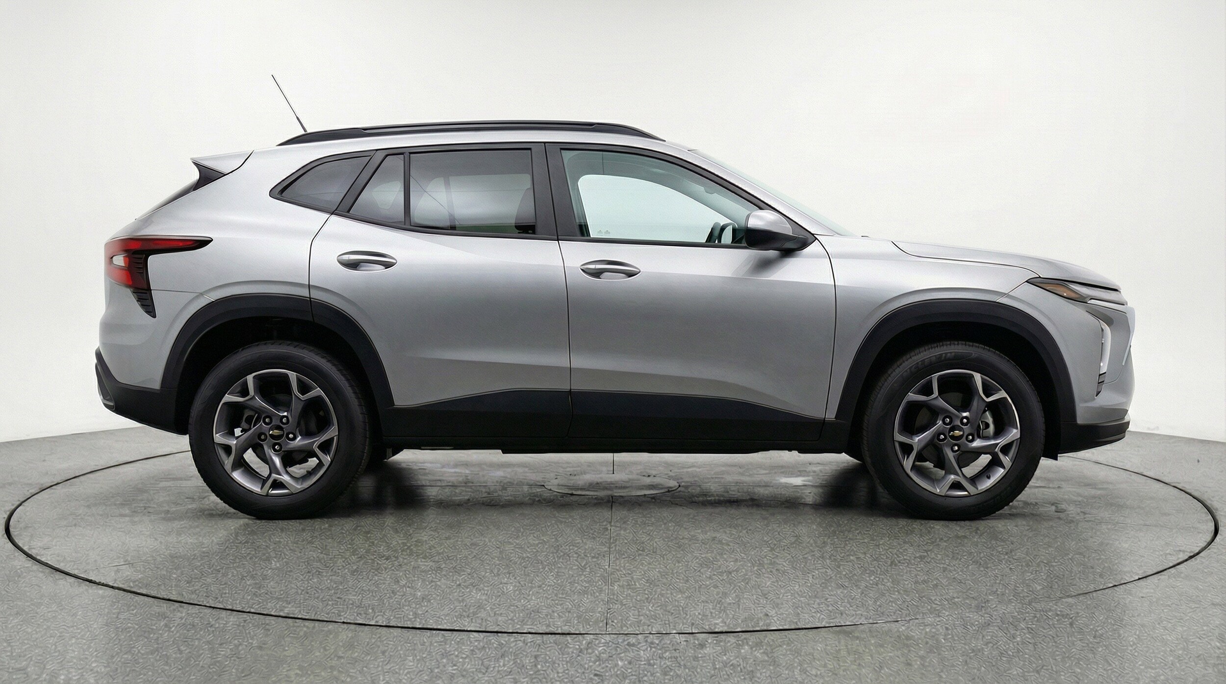 Thumbnail: 2025 Chevrolet Trax - 11