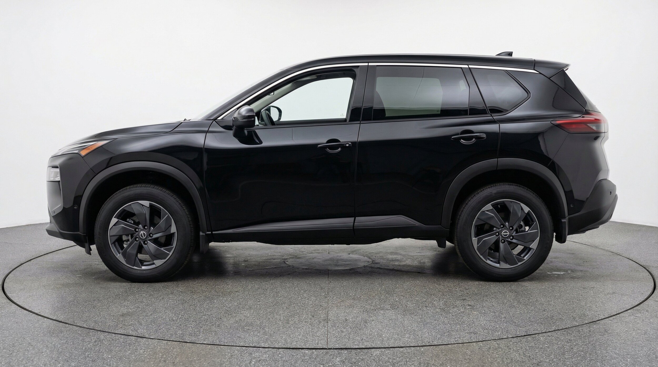 Thumbnail: 2025 Nissan Rogue - 5