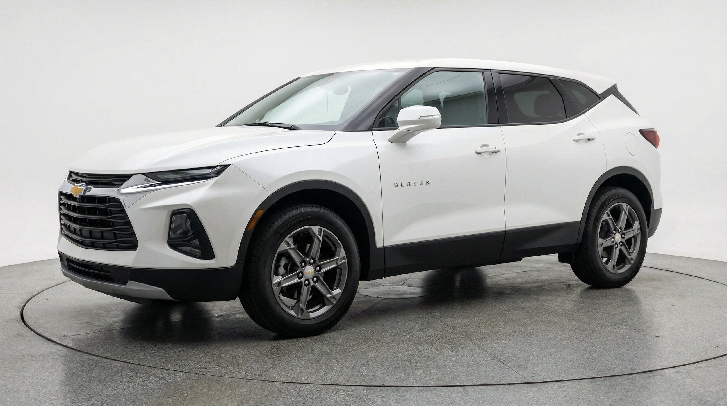 Thumbnail: 2026 Chevrolet Blazer - 3