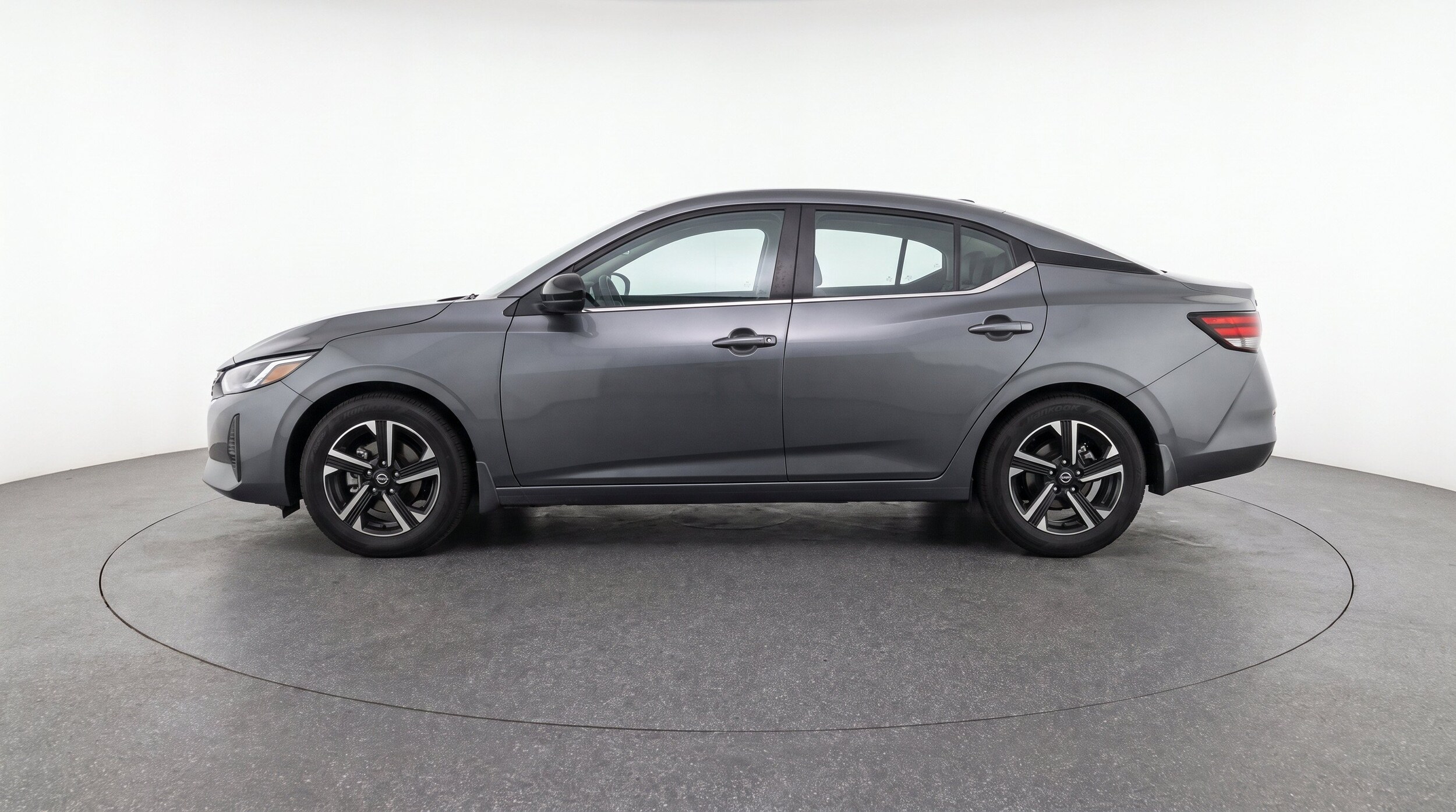 Thumbnail: 2025 Nissan Sentra - 5