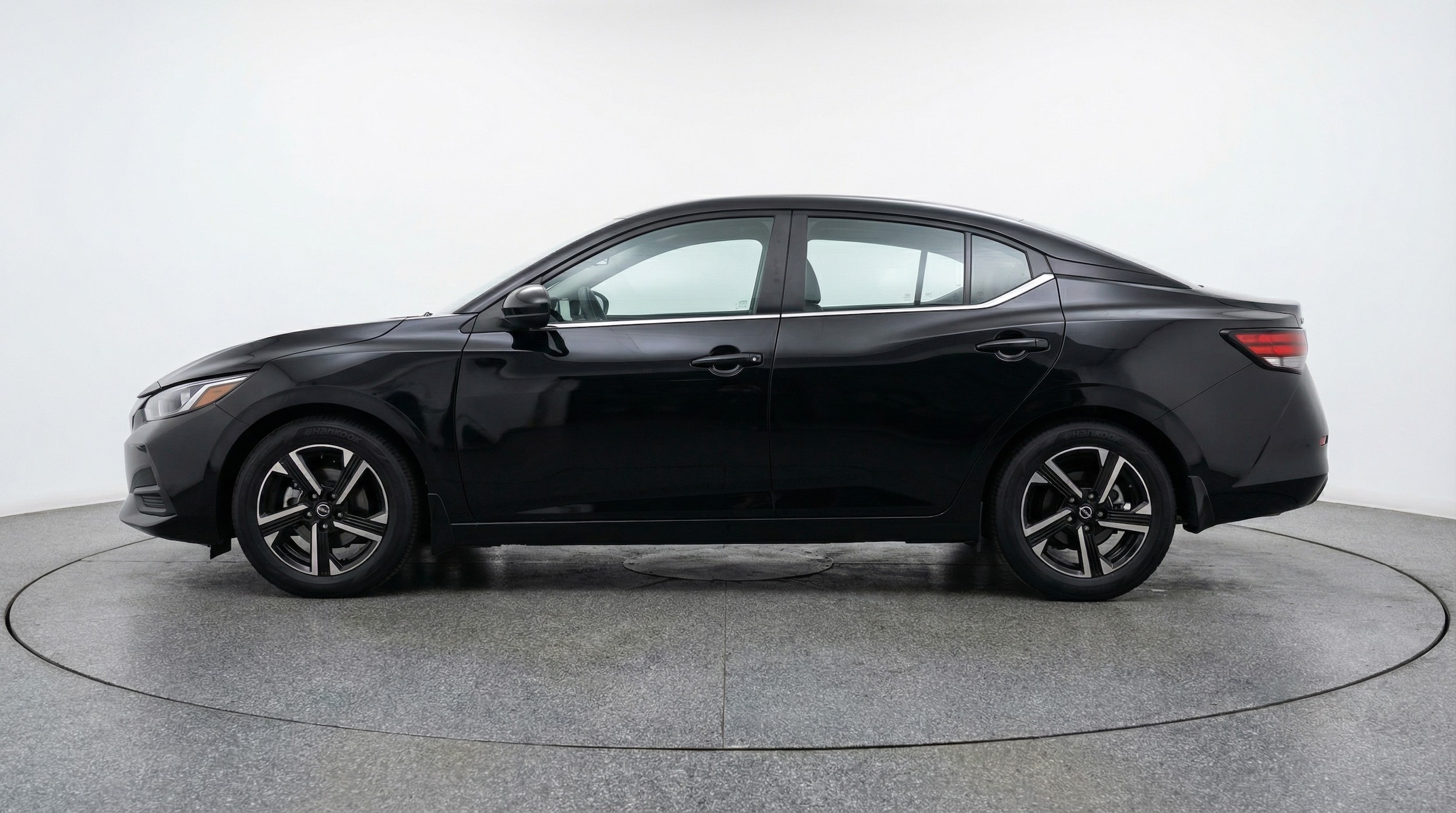 Thumbnail: 2025 Nissan Sentra - 4